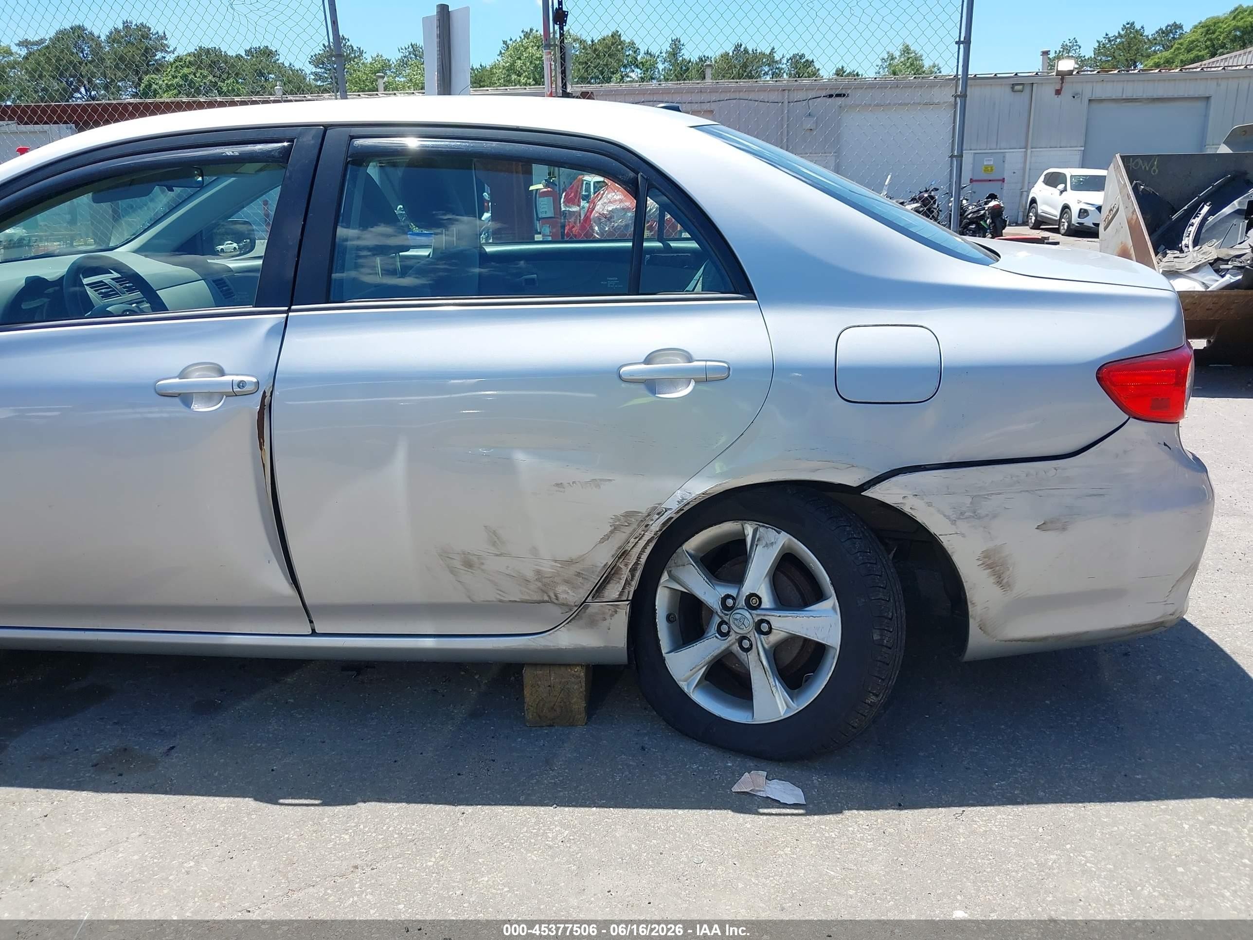 2012 Toyota Corolla Le Silver vin: 2T1BU4EE3CC867234