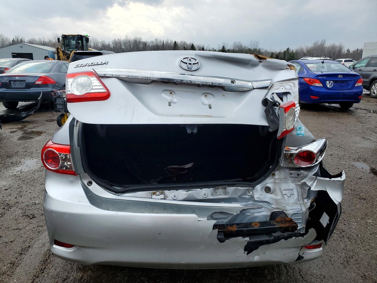 2012 Toyota Corolla L Silver vin: 2T1BU4EE3CC869565