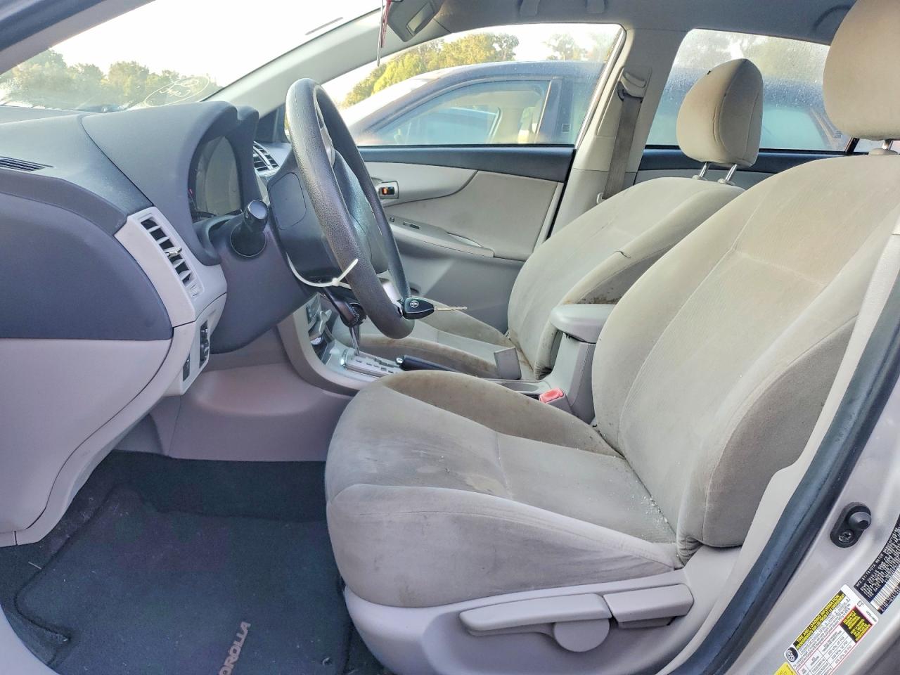 2012 Toyota Corolla Le Silver vin: 2T1BU4EE3CC891808