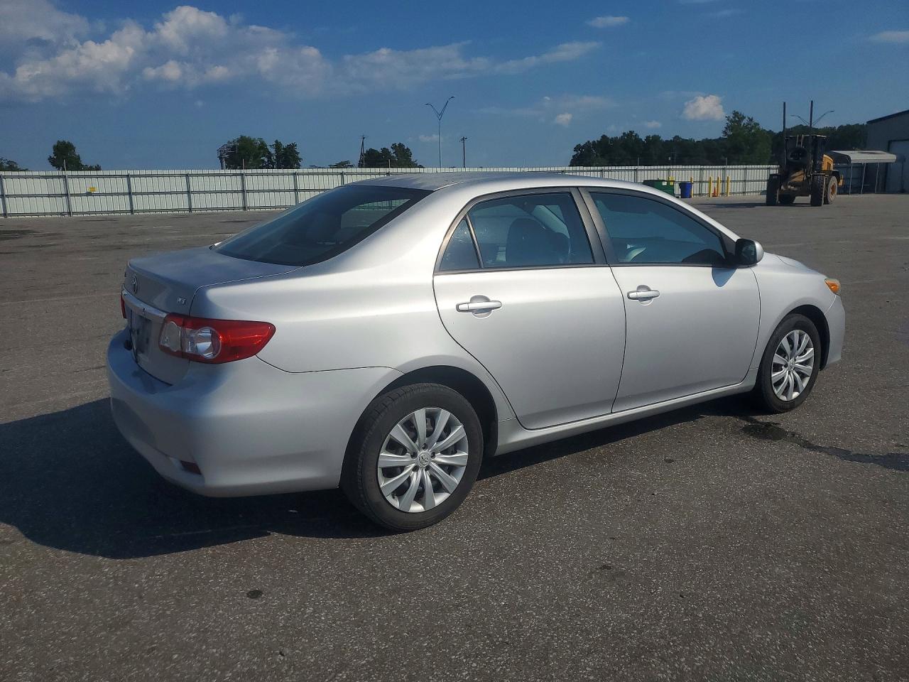 2012 Toyota Corolla Le Silver vin: 2T1BU4EE3CC891808