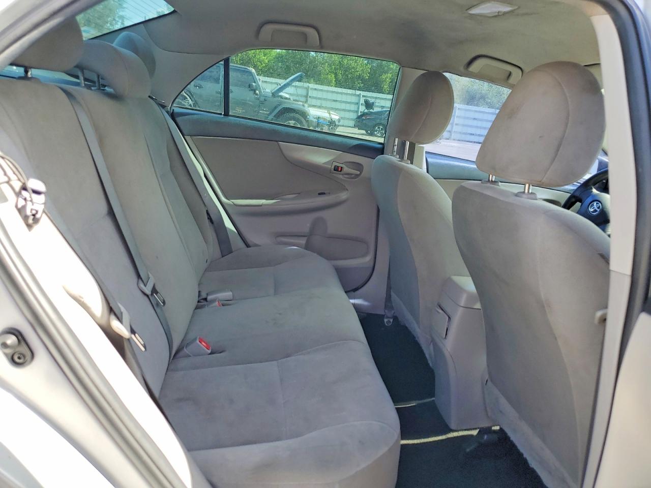 2012 Toyota Corolla L Silver vin: 2T1BU4EE3CC908512