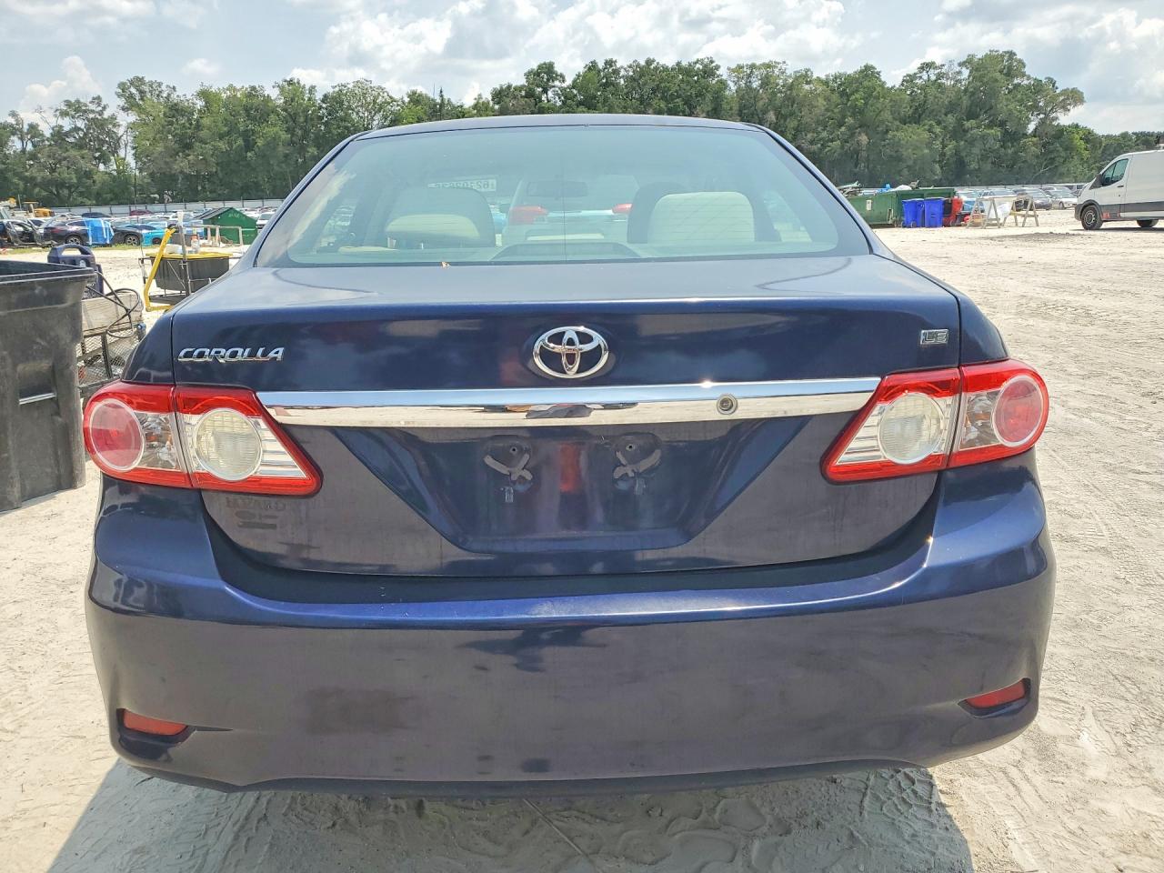 2012 Toyota Corolla Le Blue vin: 2T1BU4EE3CC911460