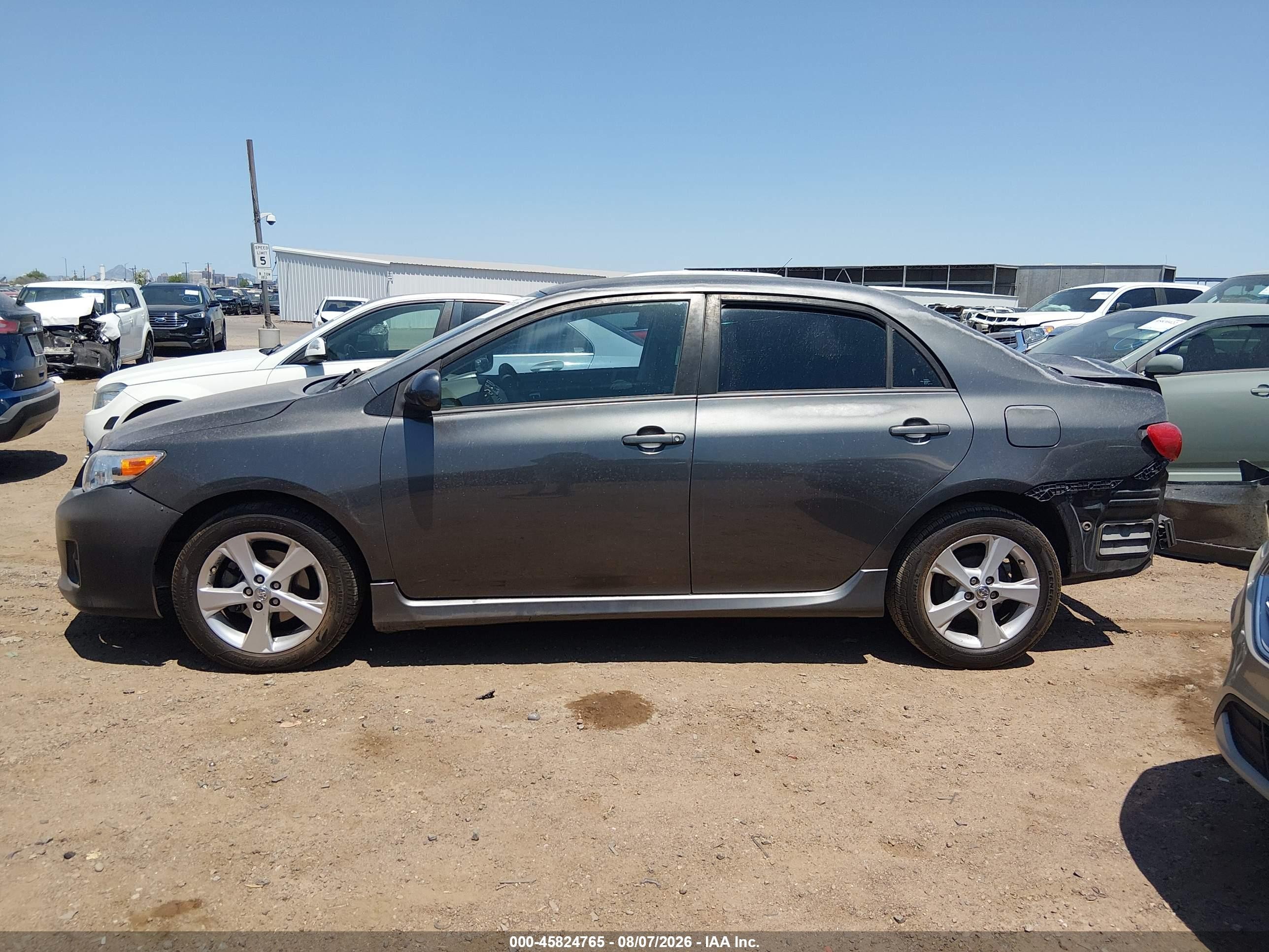 2013 Toyota Corolla S Серый vin: 2T1BU4EE3DC006895