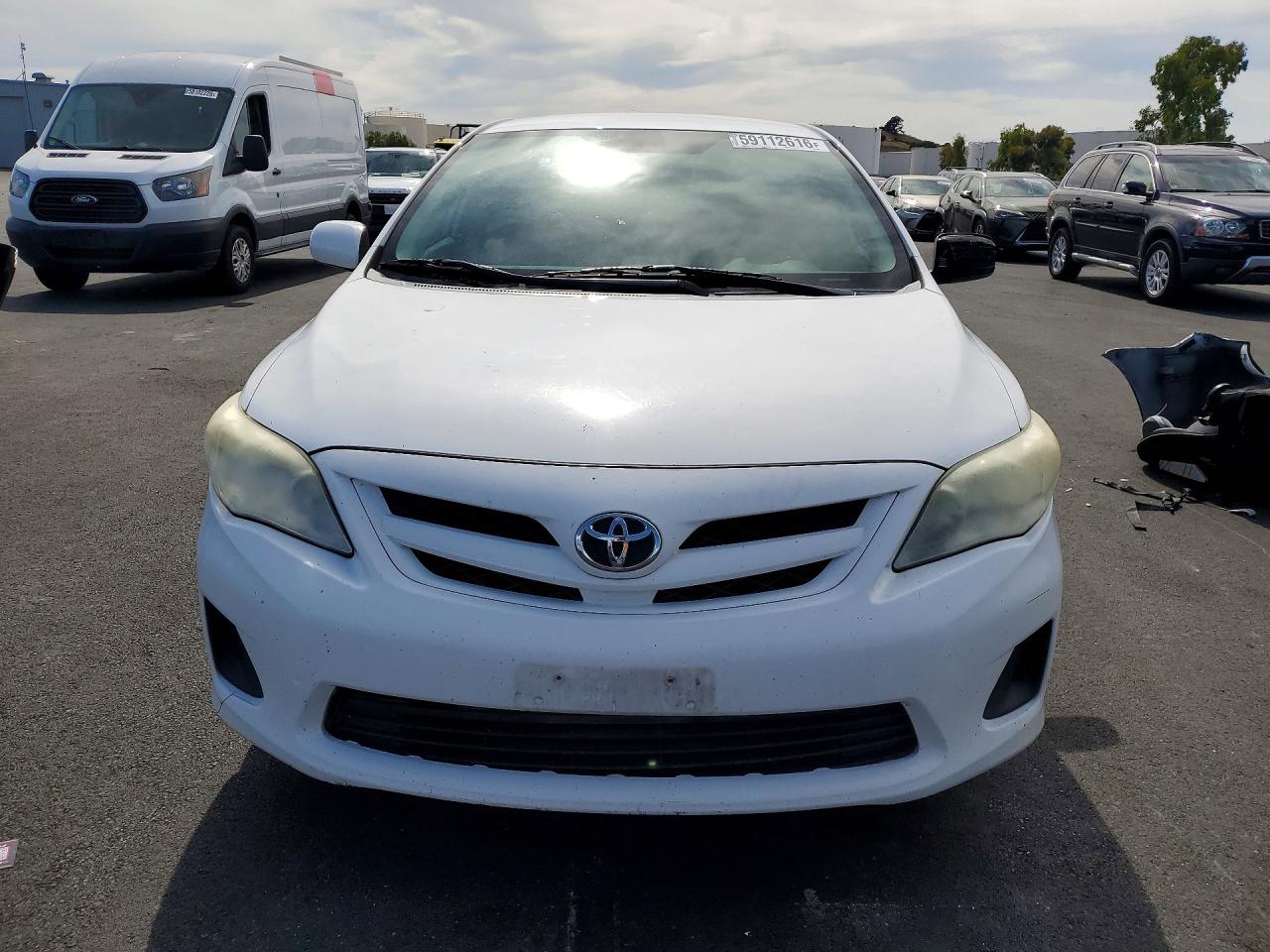 2013 Toyota Corolla L Белый vin: 2T1BU4EE3DC008775