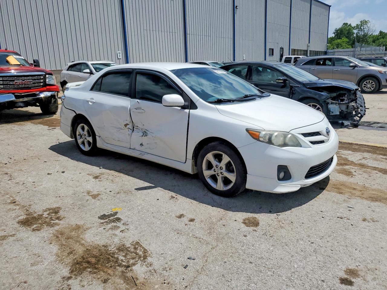 2013 Toyota Corolla S White vin: 2T1BU4EE3DC014429
