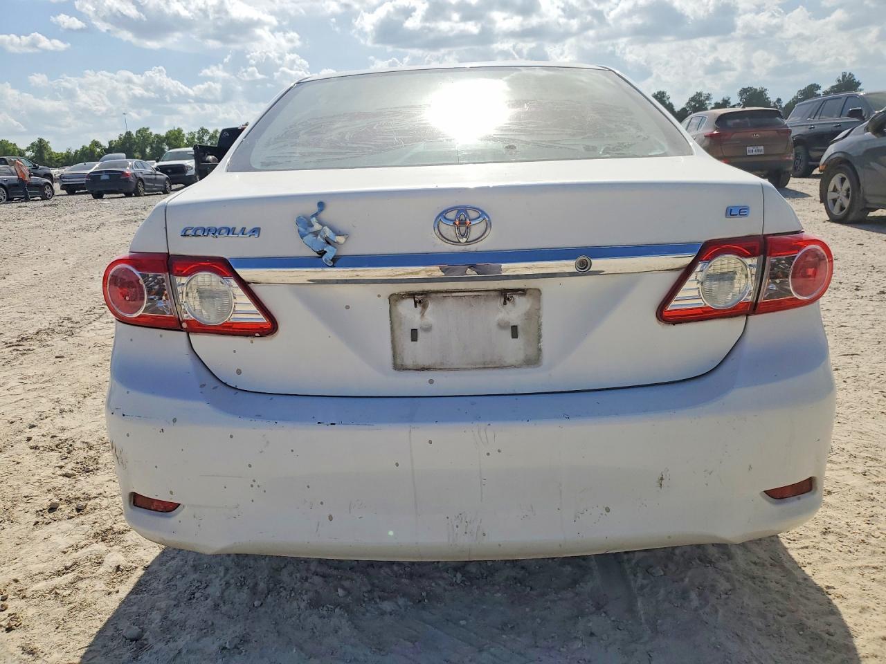 2013 Toyota Corolla Le Белый vin: 2T1BU4EE3DC015628