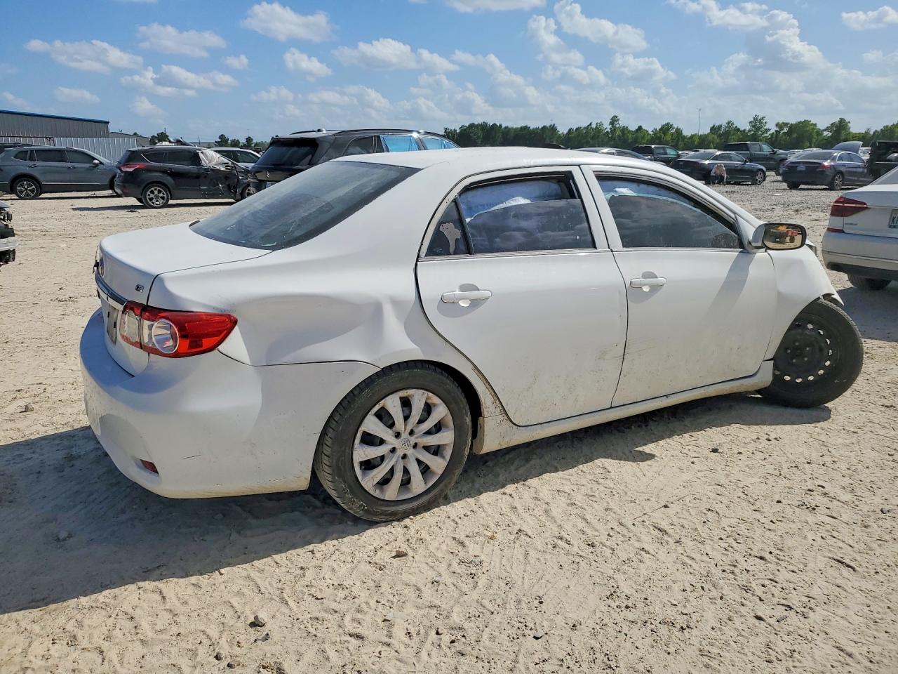 2013 Toyota Corolla Le Белый vin: 2T1BU4EE3DC015628