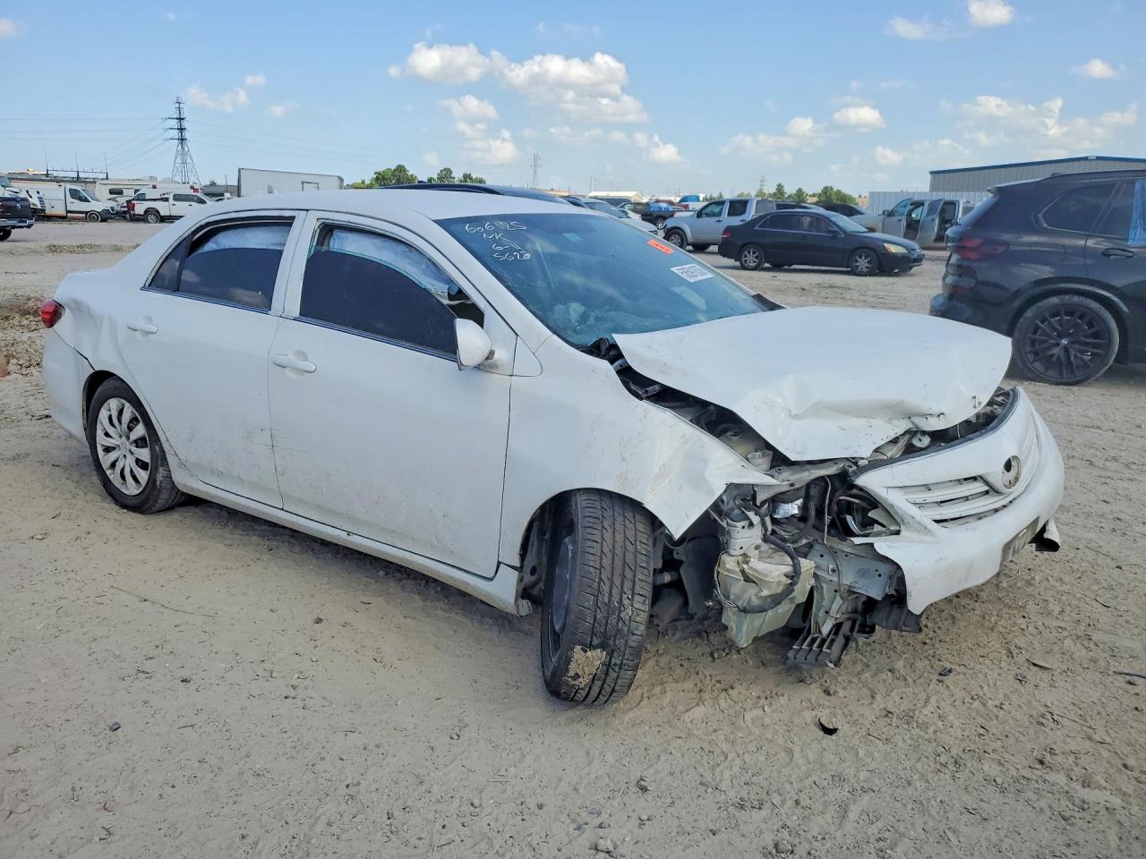 2013 Toyota Corolla Le Белый vin: 2T1BU4EE3DC015628