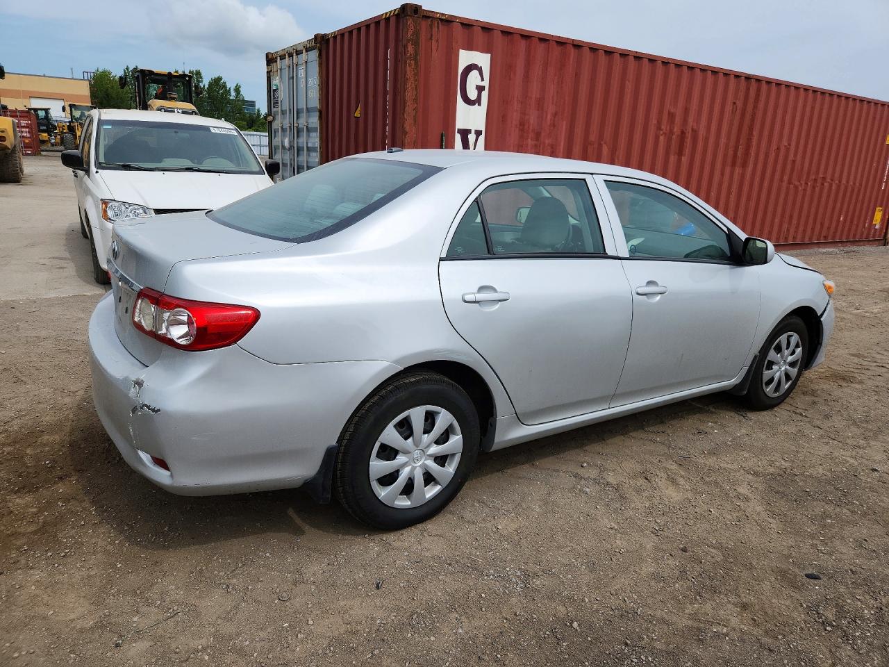 2013 Toyota Corolla Silver vin: 2T1BU4EE3DC015838