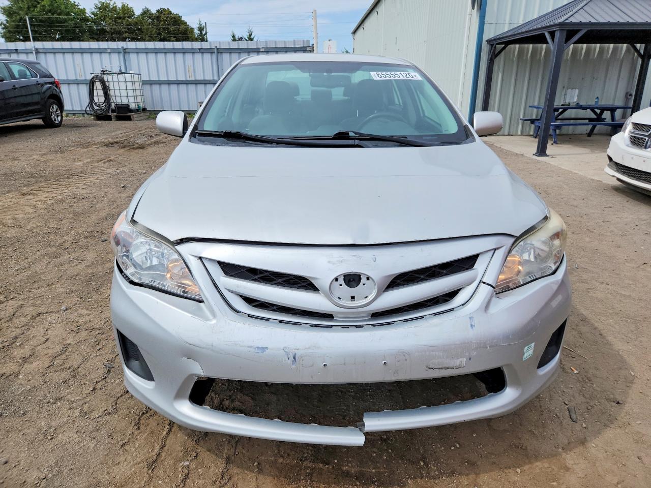 2013 Toyota Corolla Silver vin: 2T1BU4EE3DC015838
