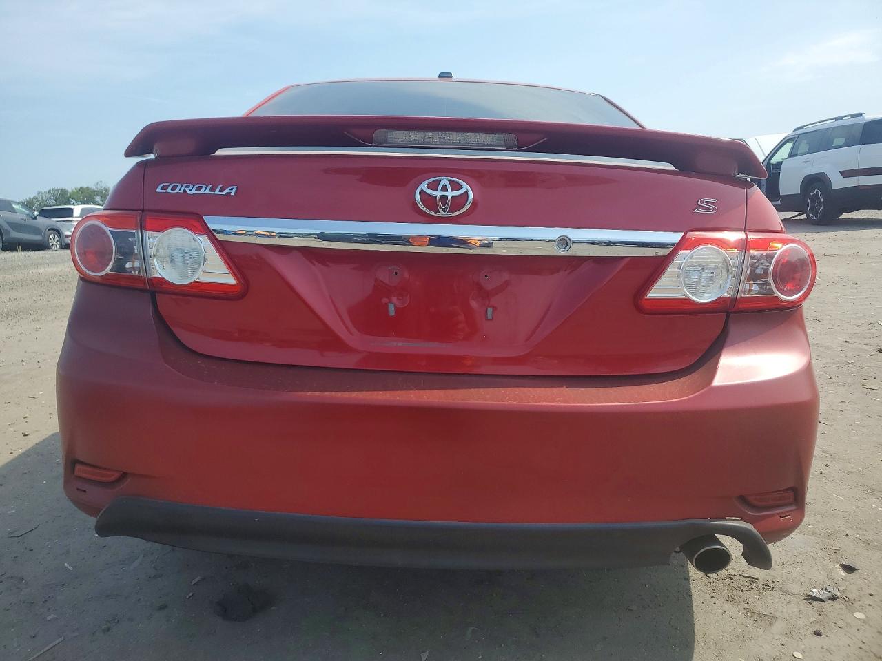 2013 Toyota Corolla S Red vin: 2T1BU4EE3DC043719