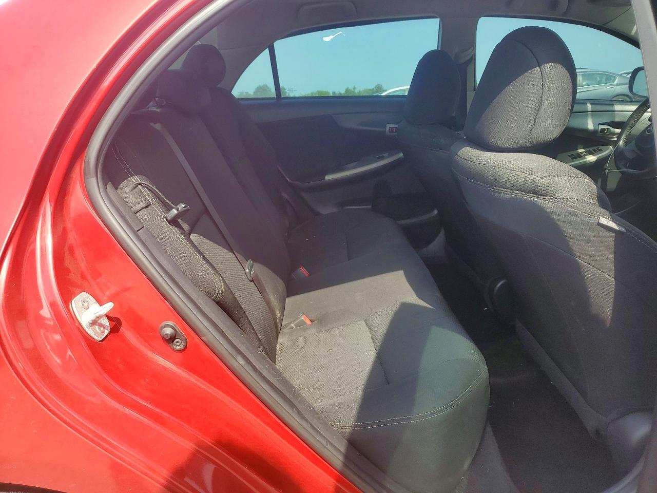 2013 Toyota Corolla S Red vin: 2T1BU4EE3DC043719