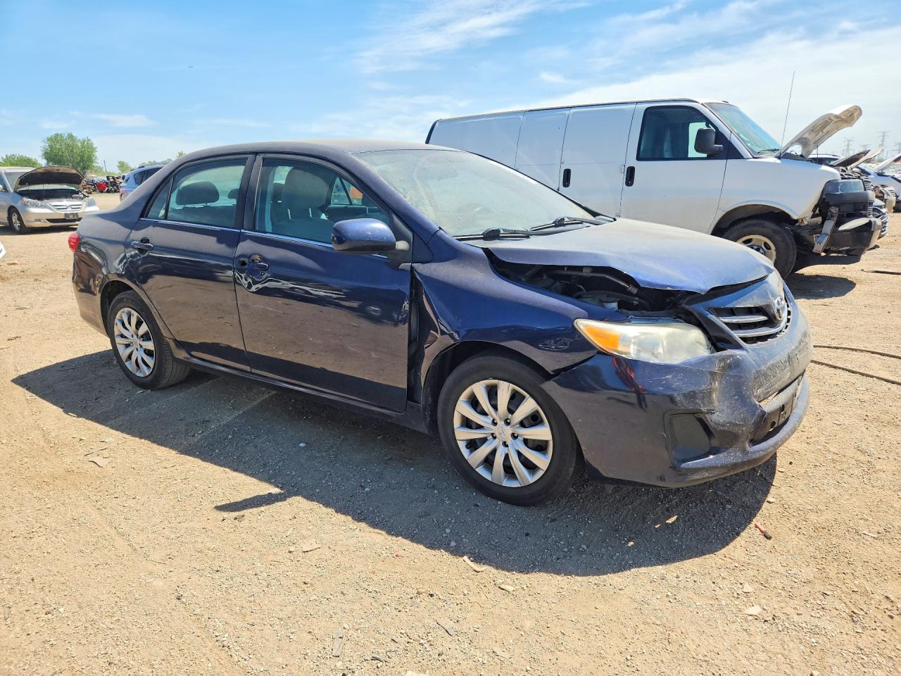 2013 Toyota Corolla Le Blue vin: 2T1BU4EE3DC070869
