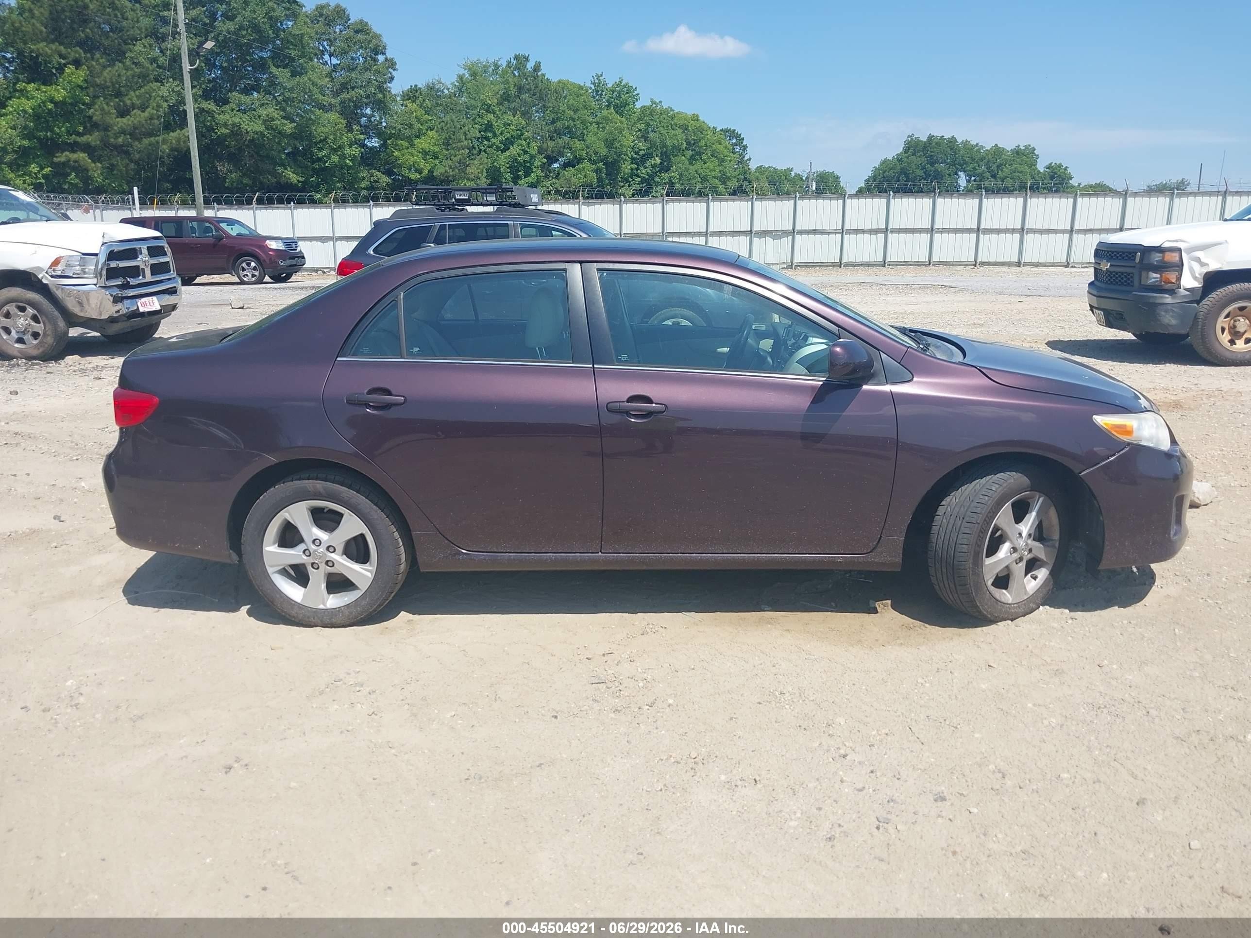 2013 Toyota Corolla Le Special Edition Purple vin: 2T1BU4EE3DC076056
