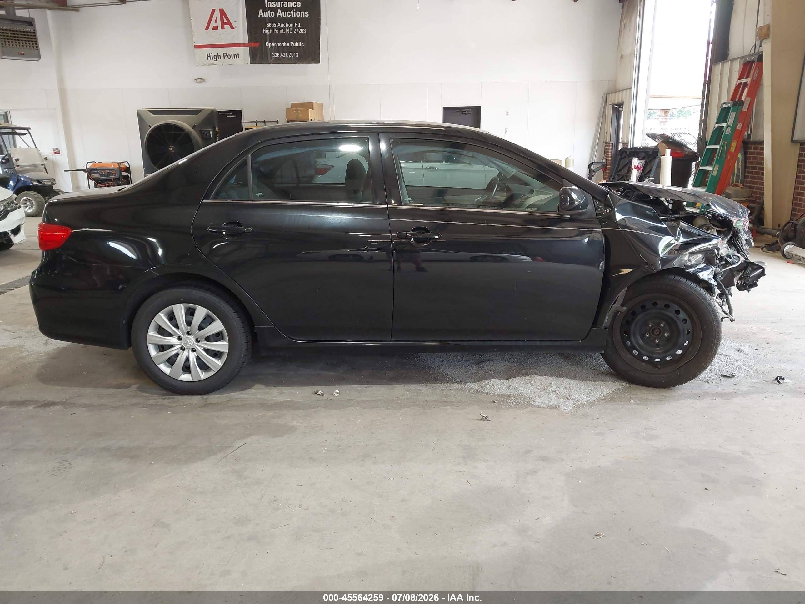 2013 Toyota Corolla Le Черный vin: 2T1BU4EE3DC081810