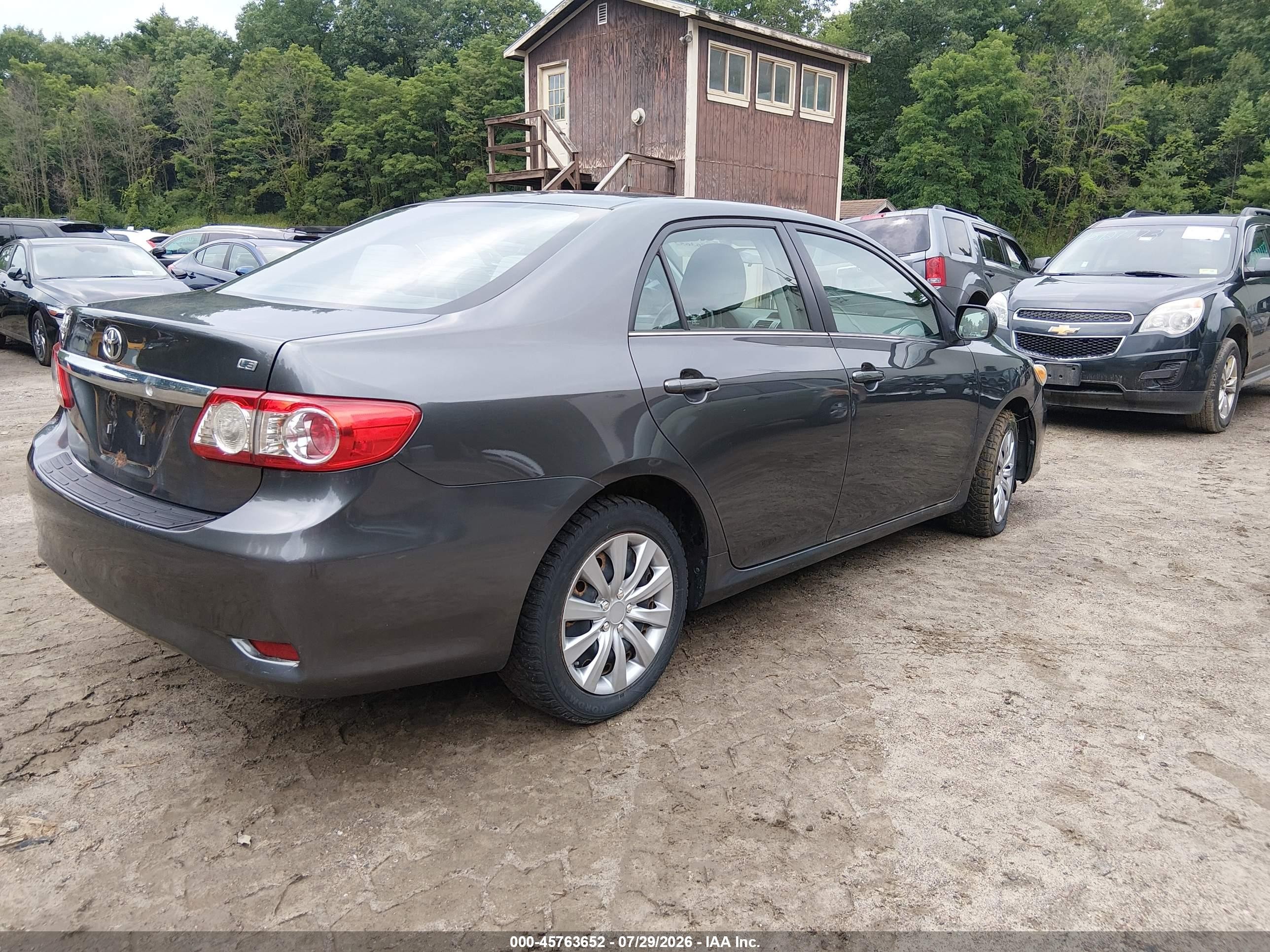 2013 Toyota Corolla Le Gray vin: 2T1BU4EE3DC099983