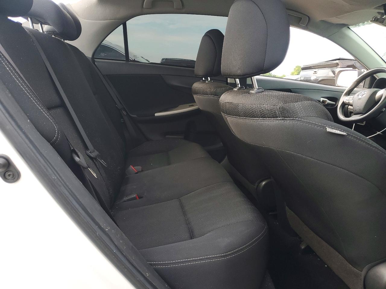 2013 Toyota Corolla S White vin: 2T1BU4EE3DC111906