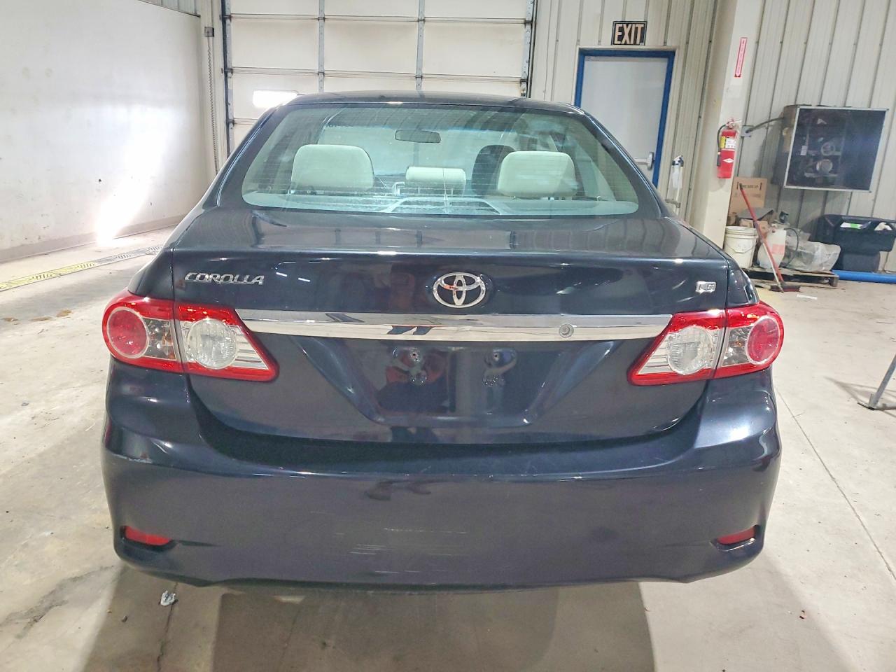 2013 Toyota Corolla Le Black vin: 2T1BU4EE3DC118001