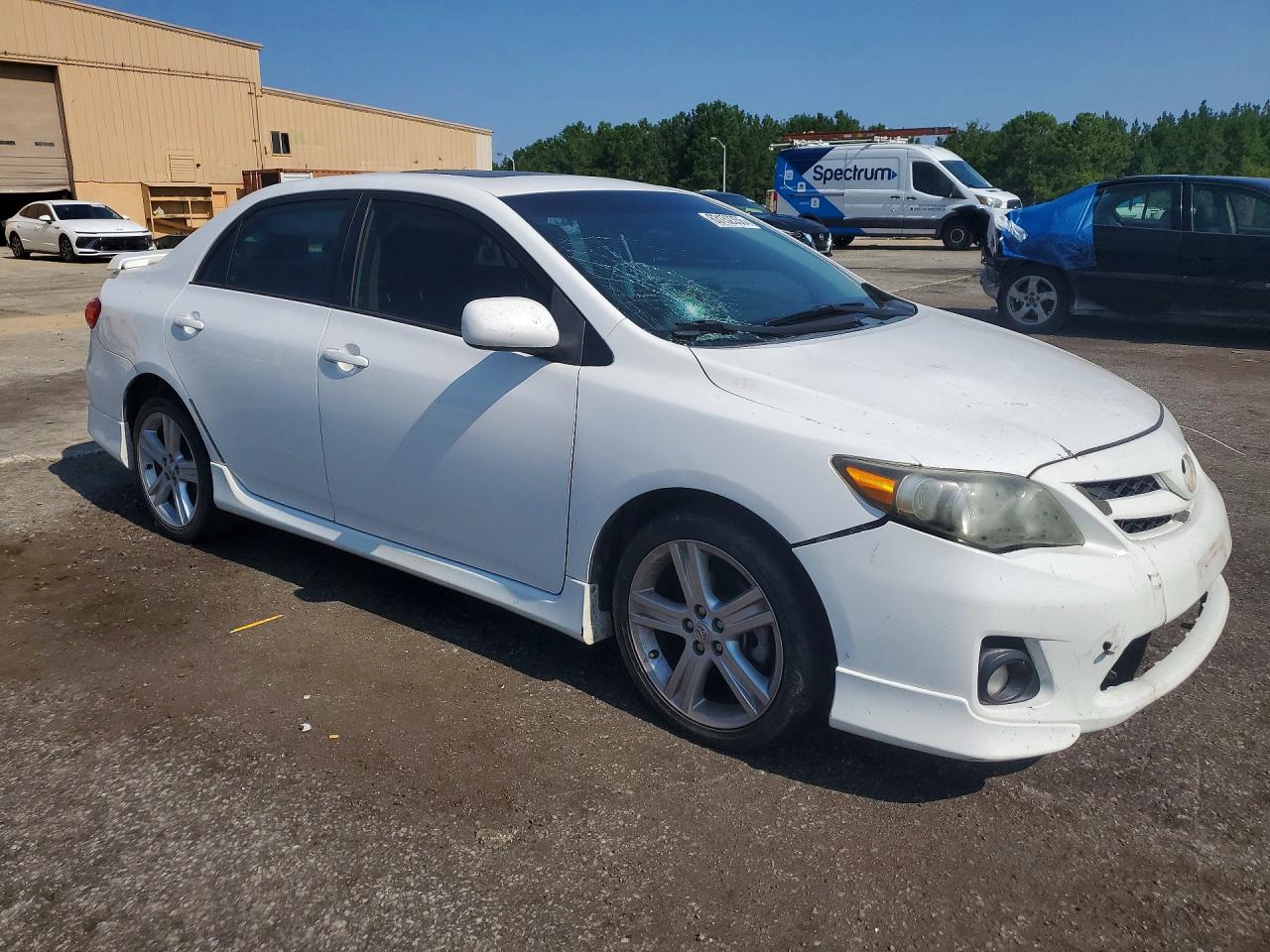 2013 Toyota Corolla S Белый vin: 2T1BU4EE3DC121903
