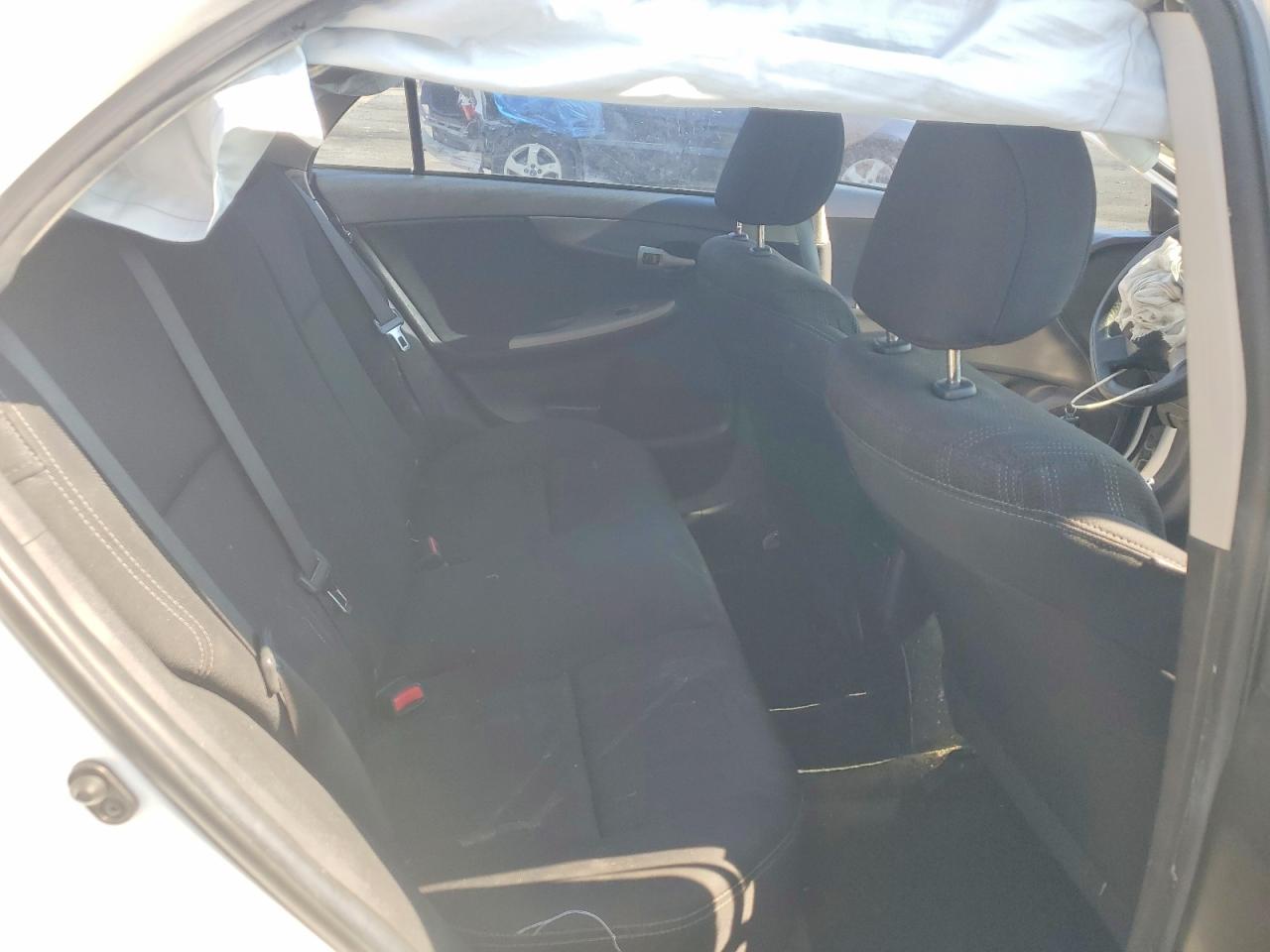 2013 Toyota Corolla S Белый vin: 2T1BU4EE3DC121903