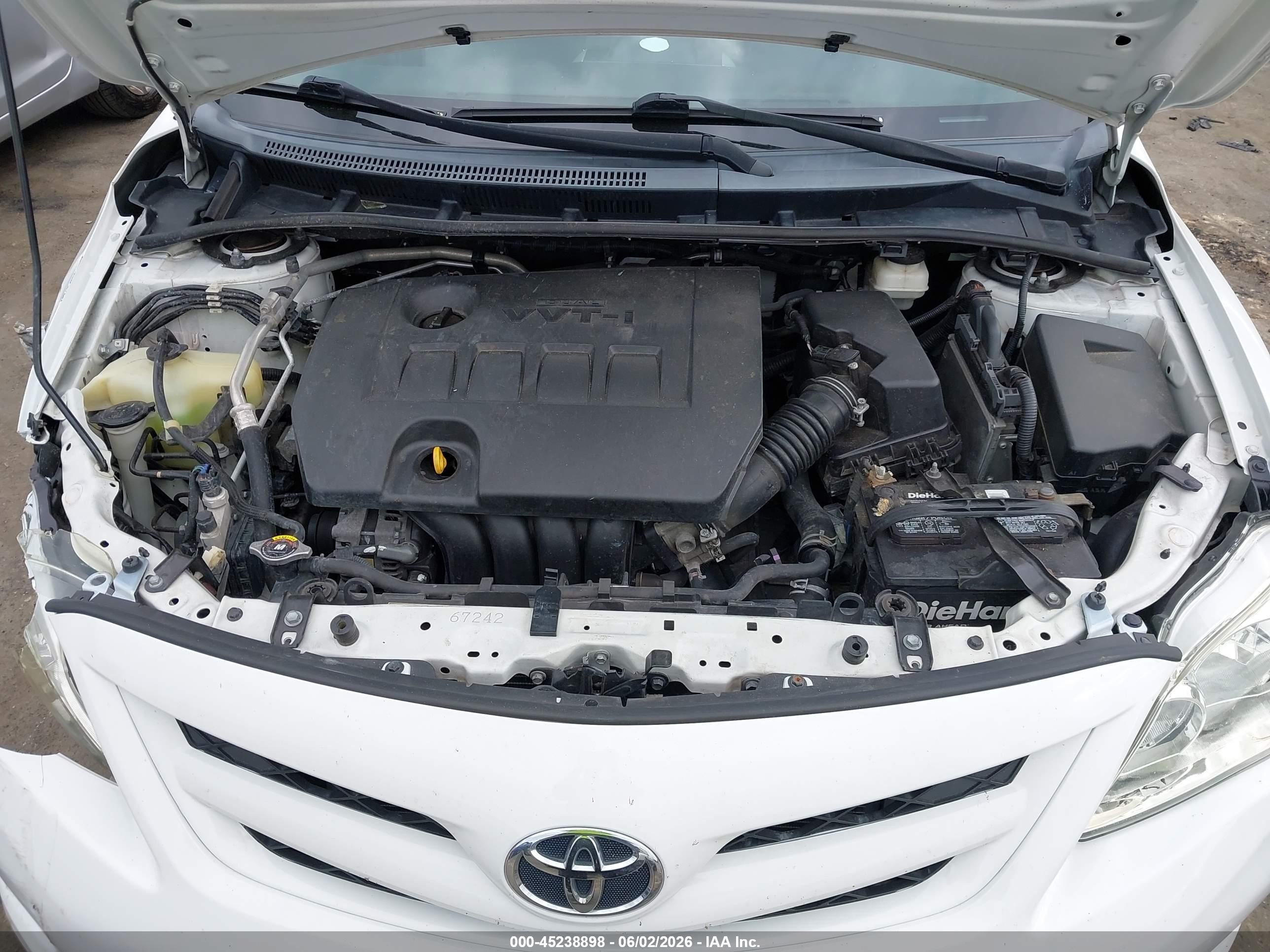2013 Toyota Corolla Le White vin: 2T1BU4EE3DC123750
