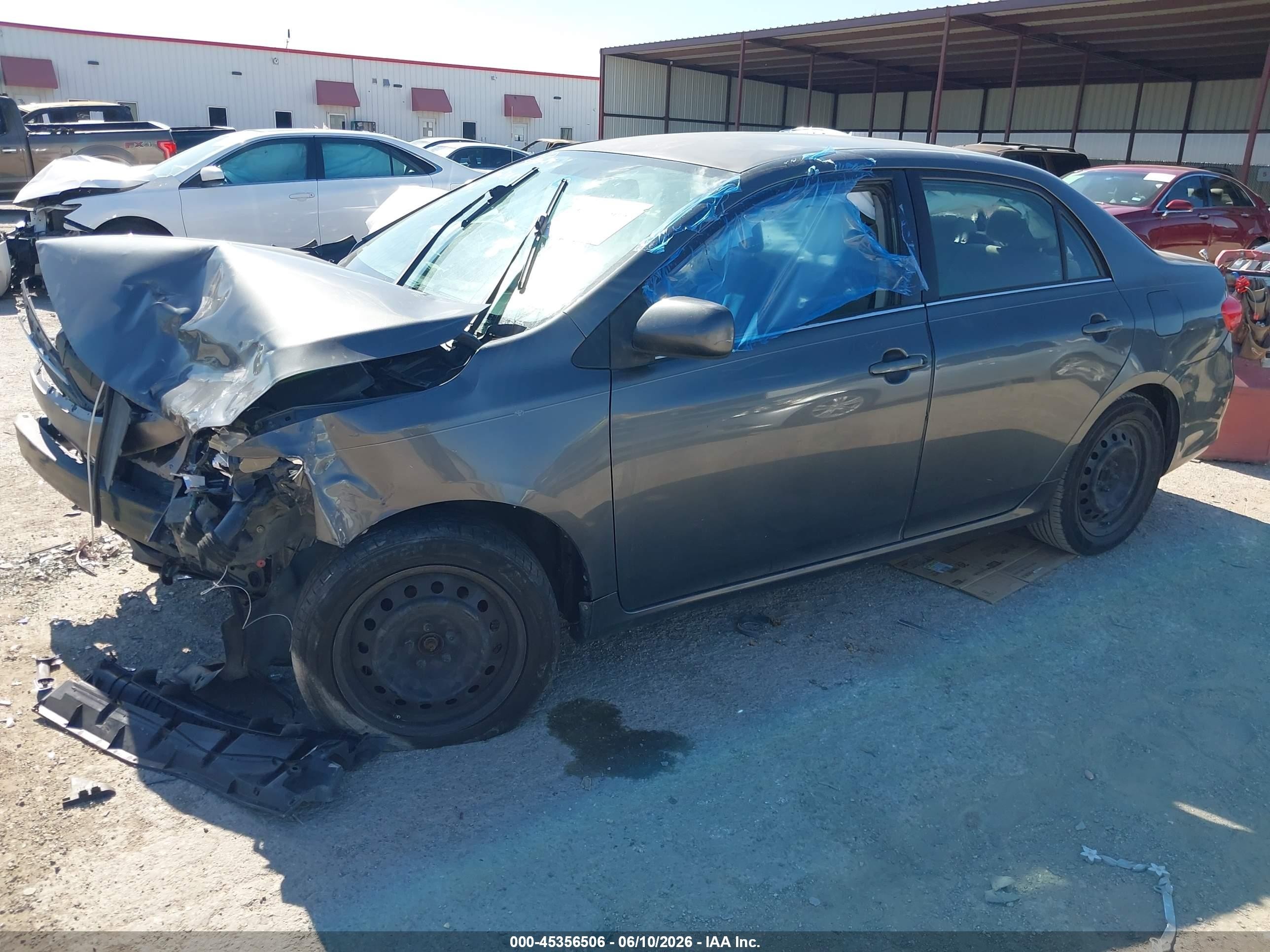 2013 Toyota Corolla Le Gray vin: 2T1BU4EE3DC919169