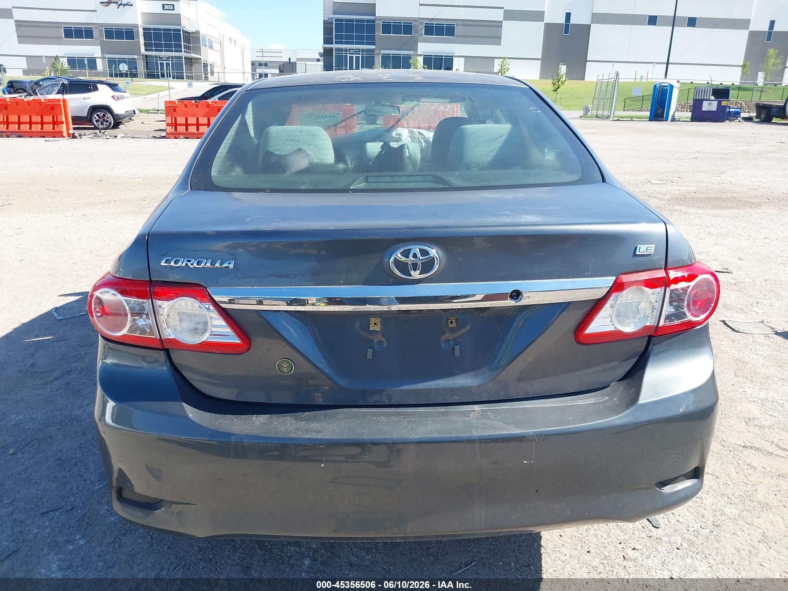 2013 Toyota Corolla Le Gray vin: 2T1BU4EE3DC919169
