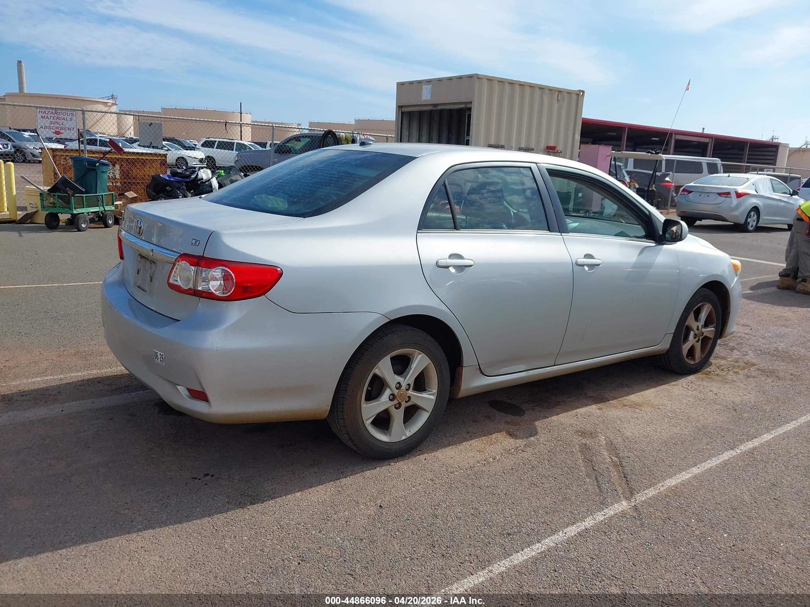 2013 Toyota Corolla   Silver vin: 2T1BU4EE3DC933105