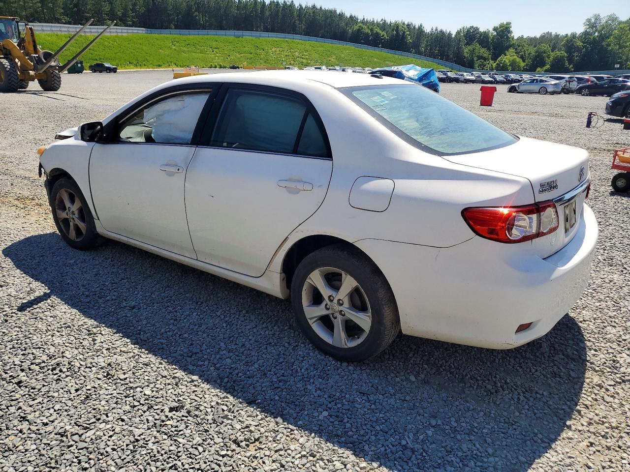 2013 Toyota Corolla Le White vin: 2T1BU4EE3DC935047