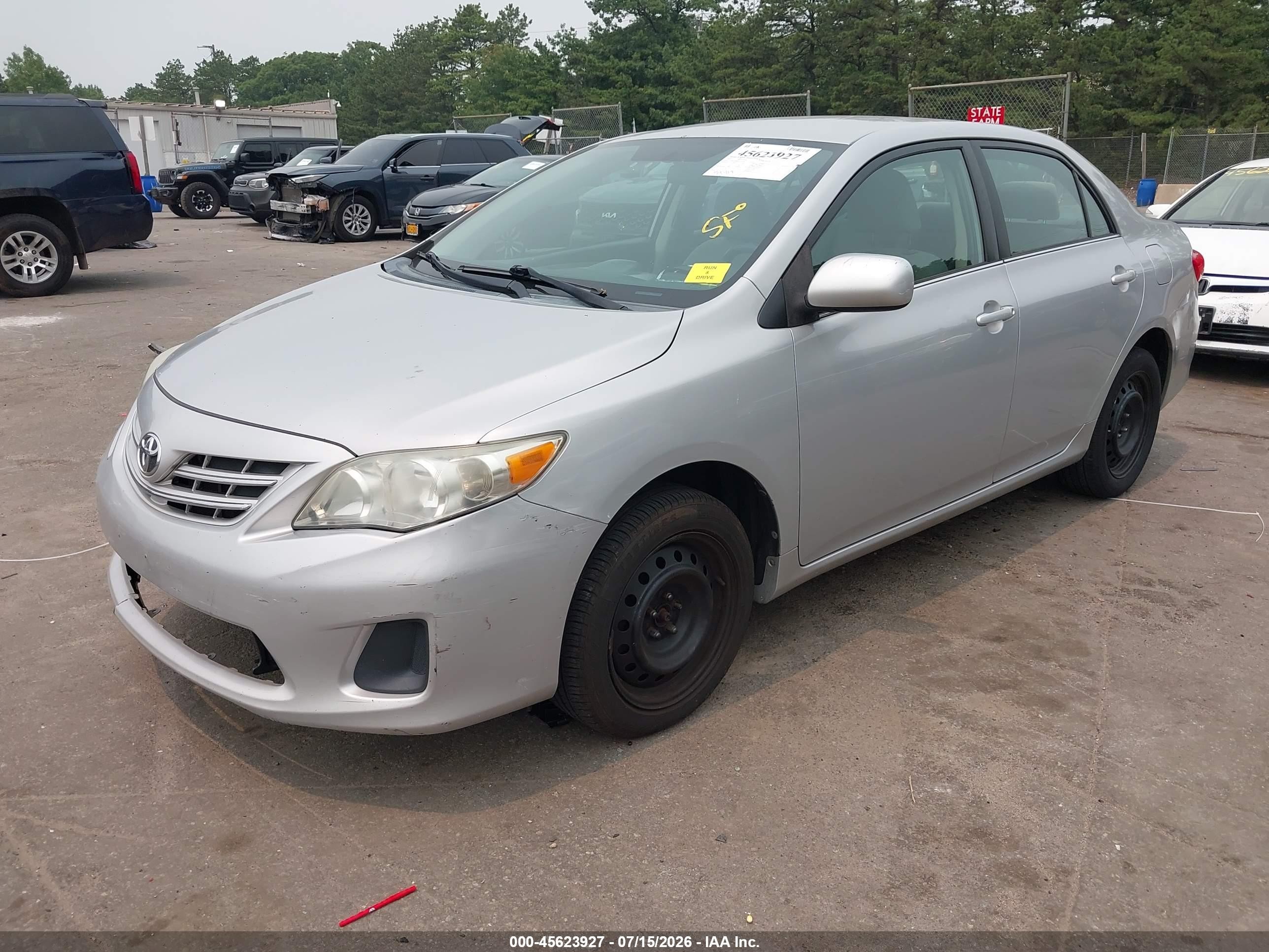 2013 Toyota Corolla Le Silver vin: 2T1BU4EE3DC951023