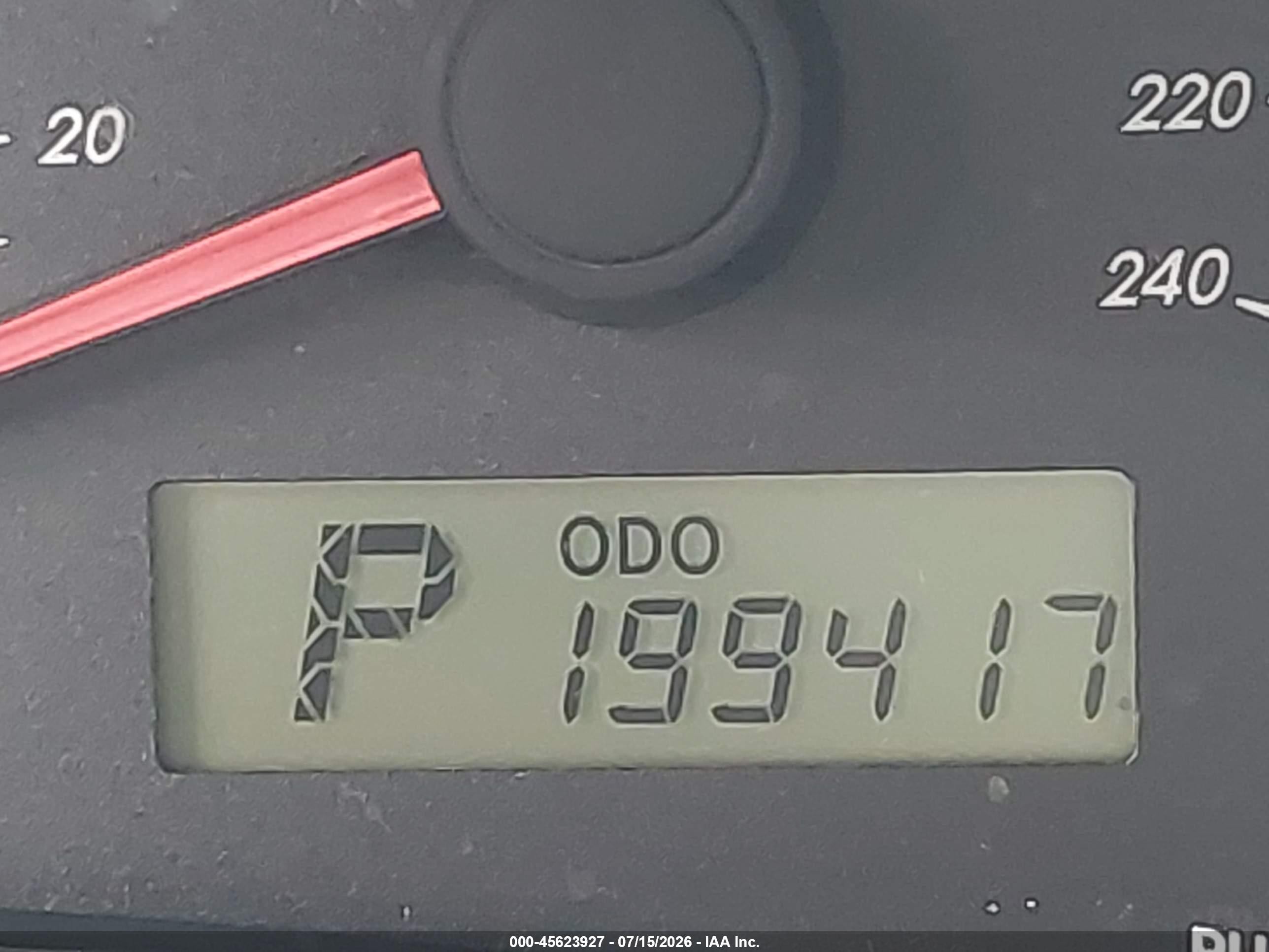 2013 Toyota Corolla Le Silver vin: 2T1BU4EE3DC951023