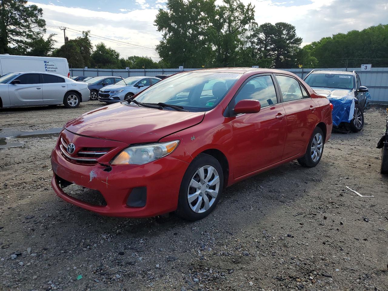 2013 Toyota Corolla Le Red vin: 2T1BU4EE3DC961986