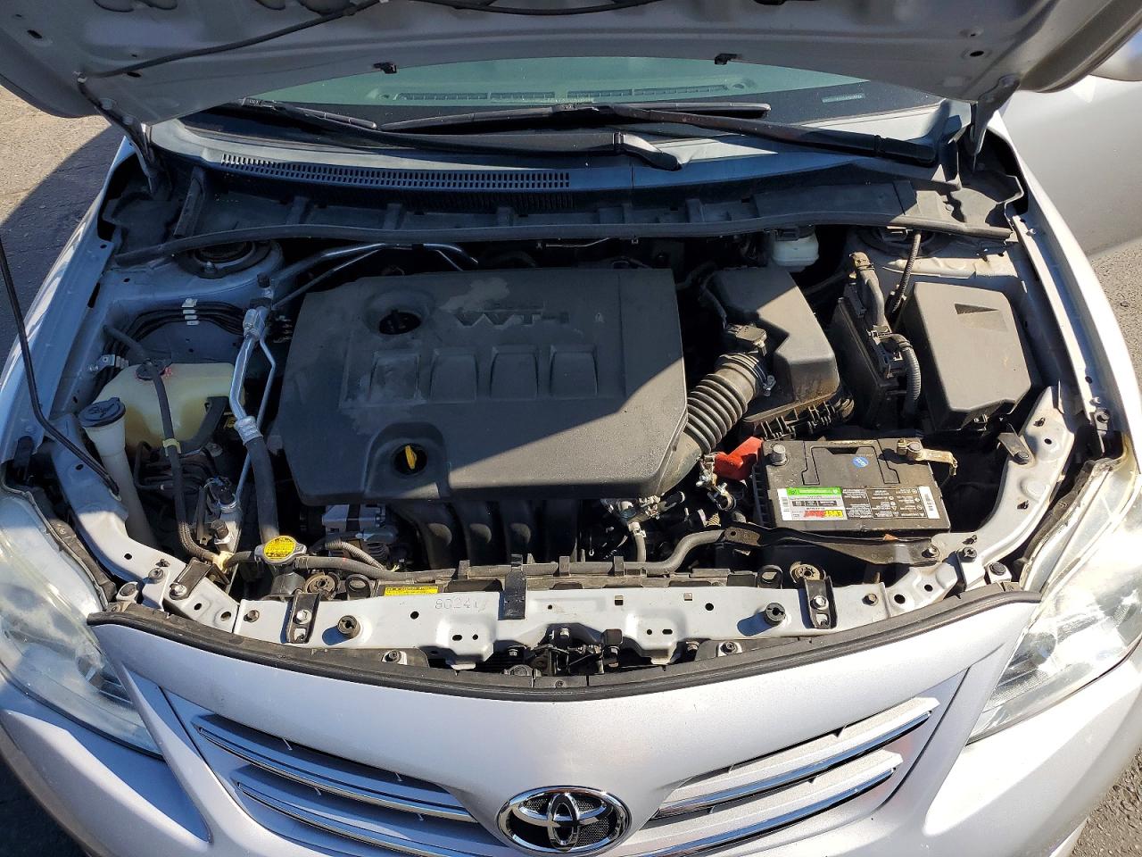 2013 Toyota Corolla Le Silver vin: 2T1BU4EE3DC987729