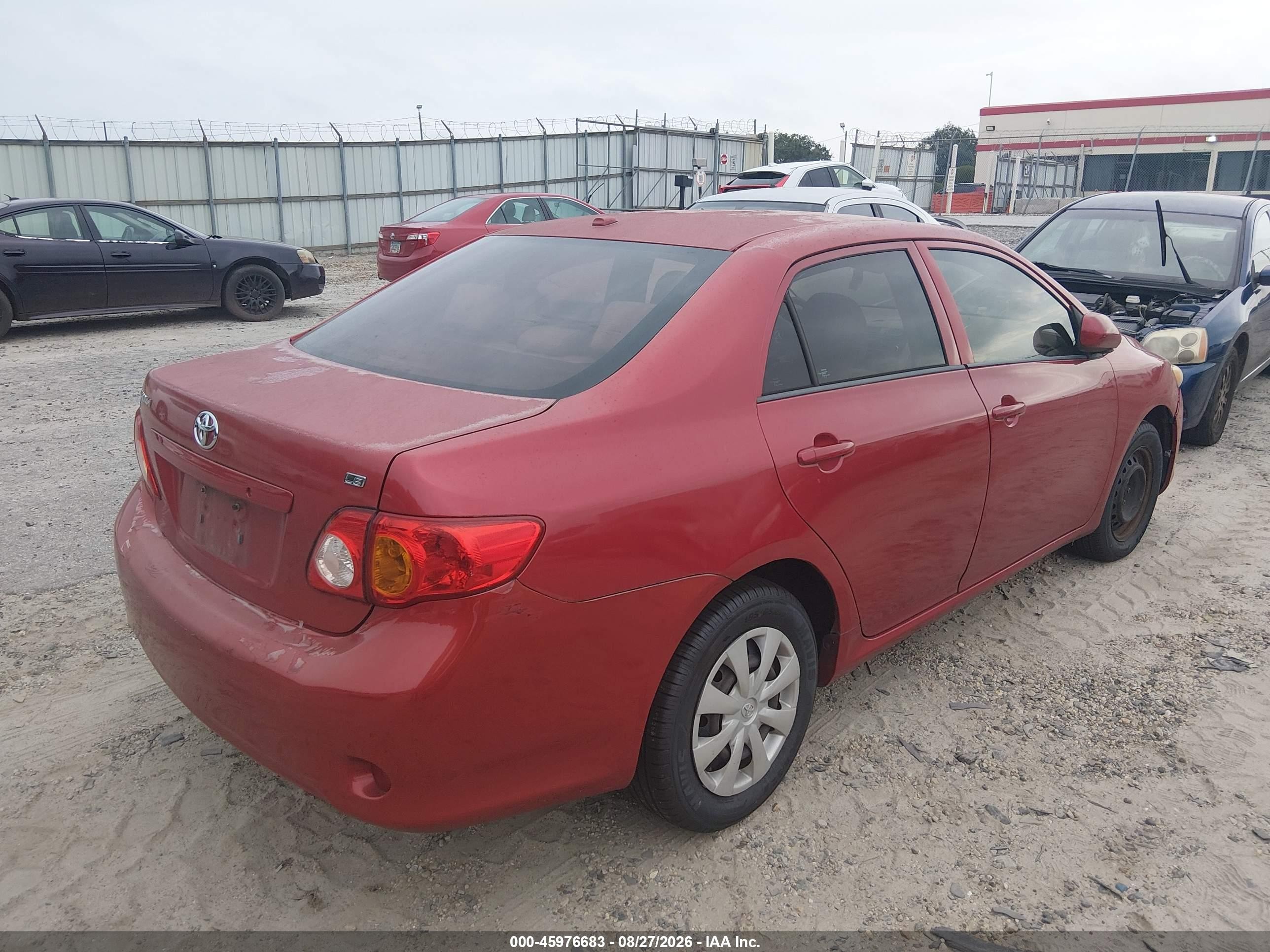 2010 Toyota Corolla Le Red vin: 2T1BU4EE4AC238661