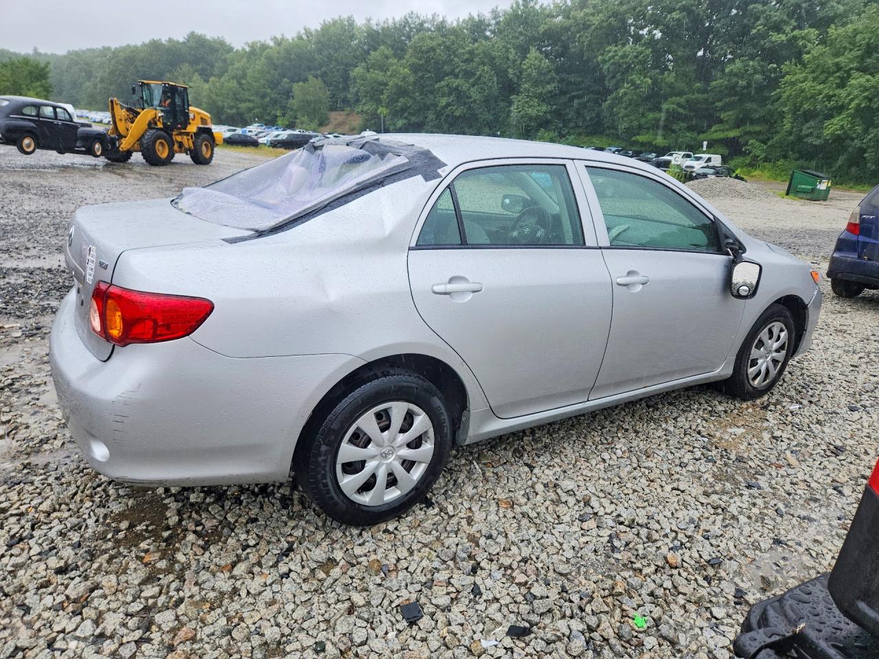 2010 Toyota Corolla Le Silver vin: 2T1BU4EE4AC242841