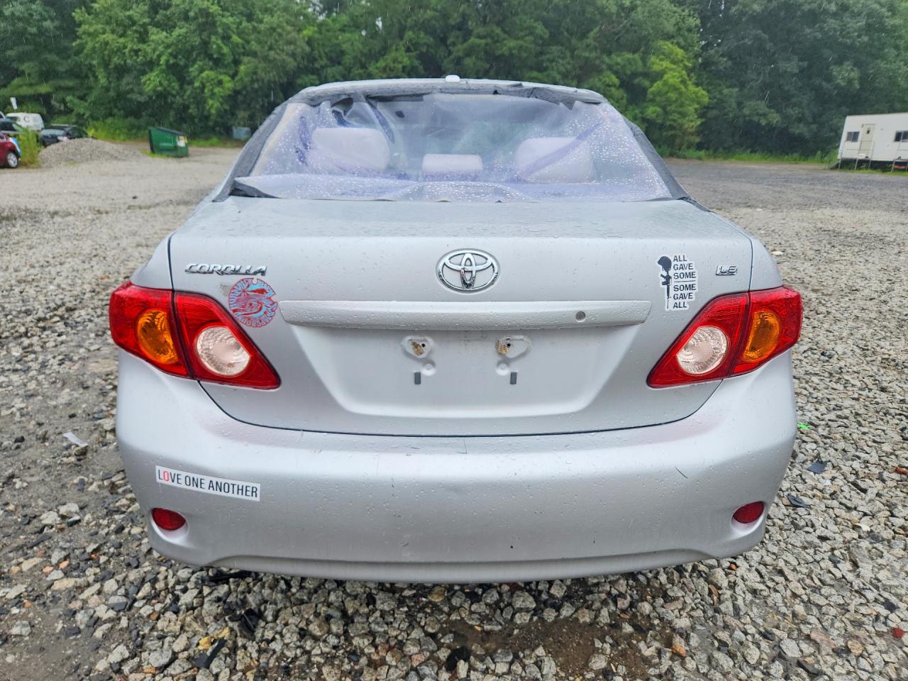 2010 Toyota Corolla Le Silver vin: 2T1BU4EE4AC242841