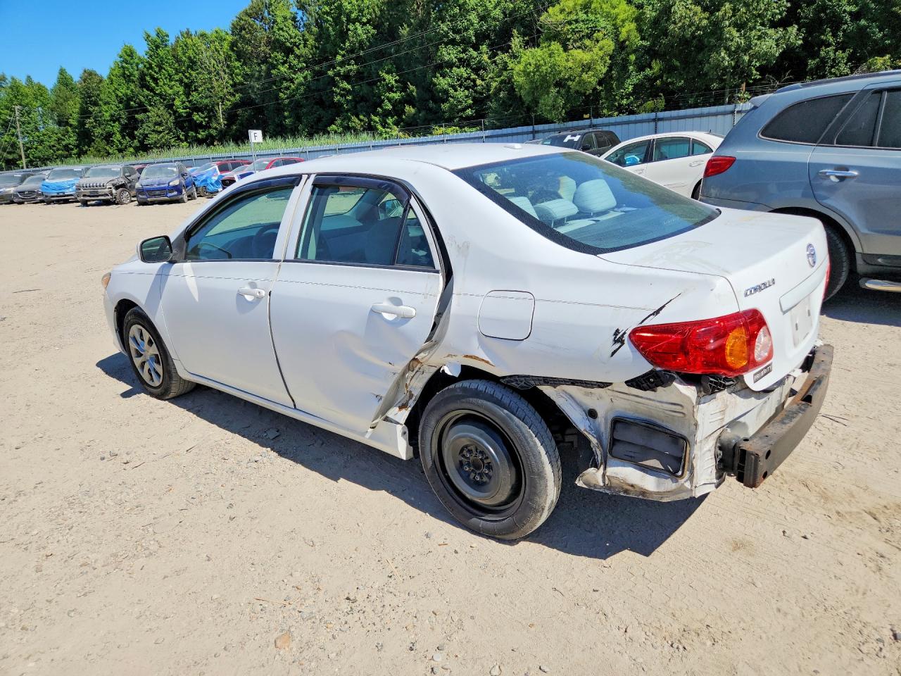 2010 Toyota Corolla Le White vin: 2T1BU4EE4AC276410