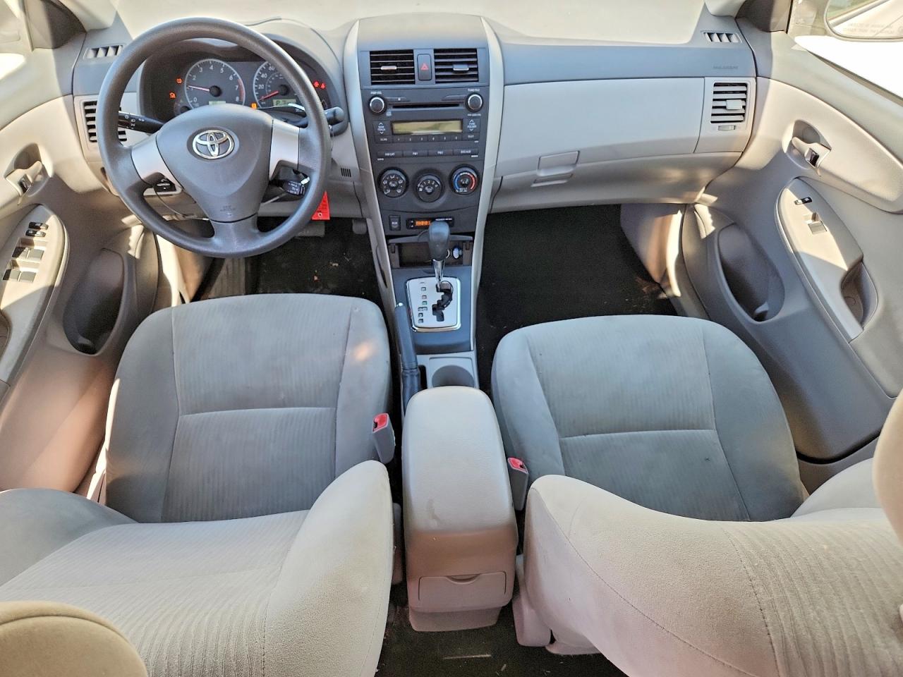 2010 Toyota Corolla Le White vin: 2T1BU4EE4AC276410