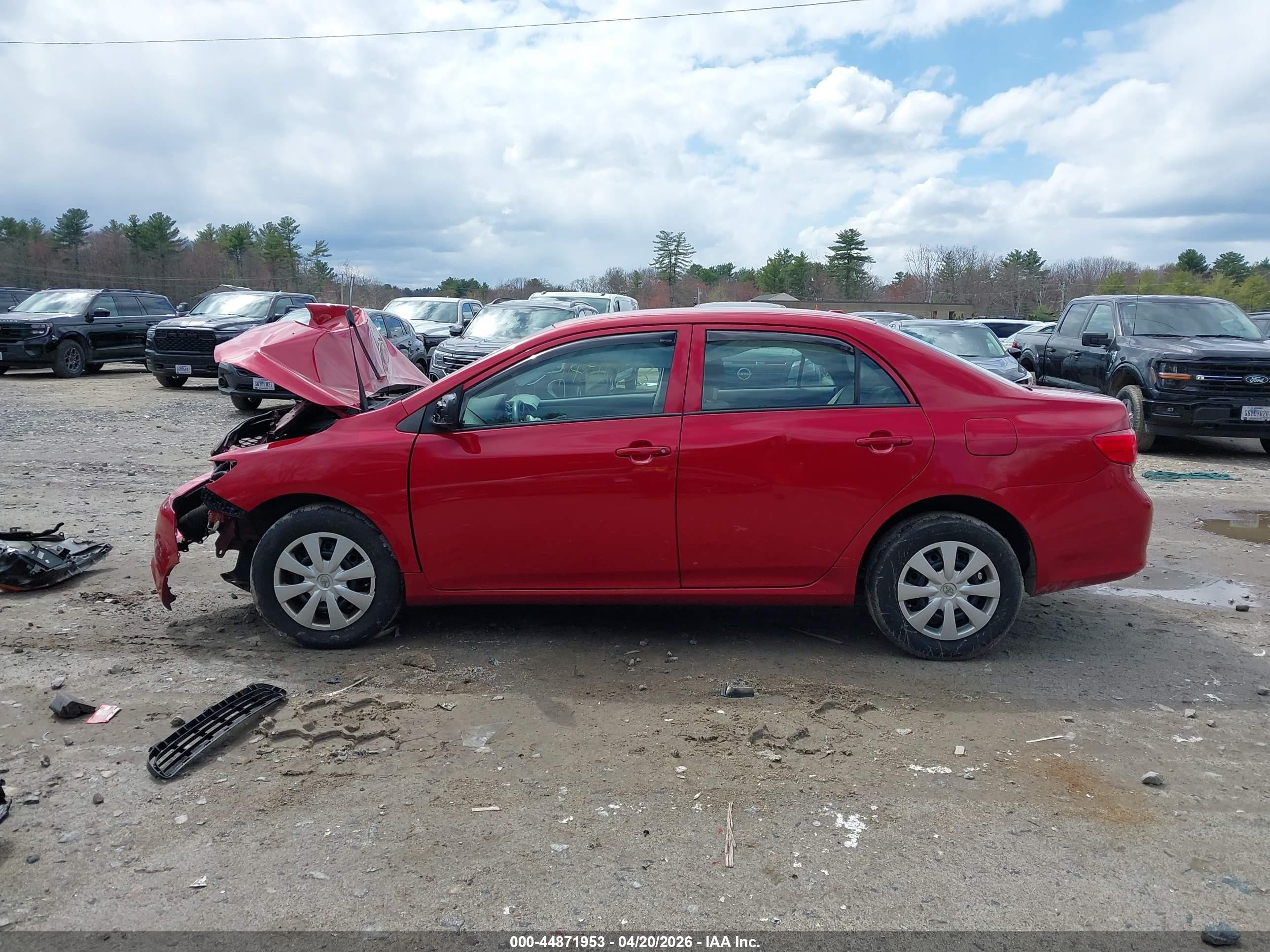 2010 Toyota Corolla Le Red vin: 2T1BU4EE4AC279372