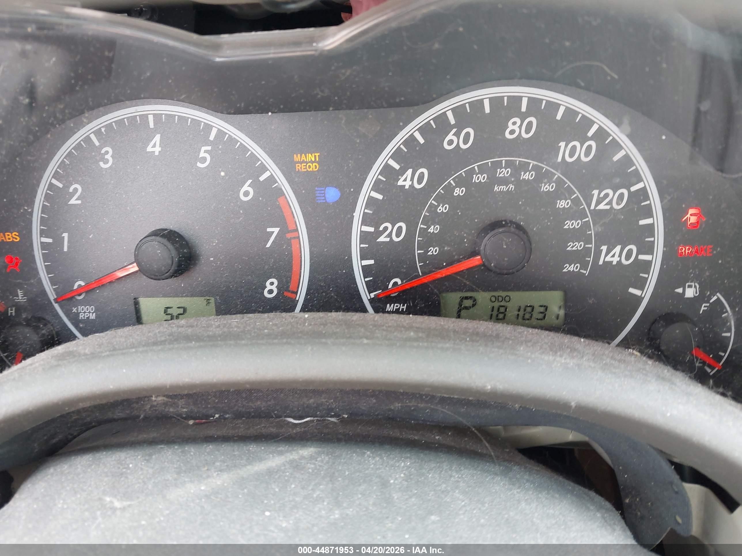 2010 Toyota Corolla Le Red vin: 2T1BU4EE4AC279372