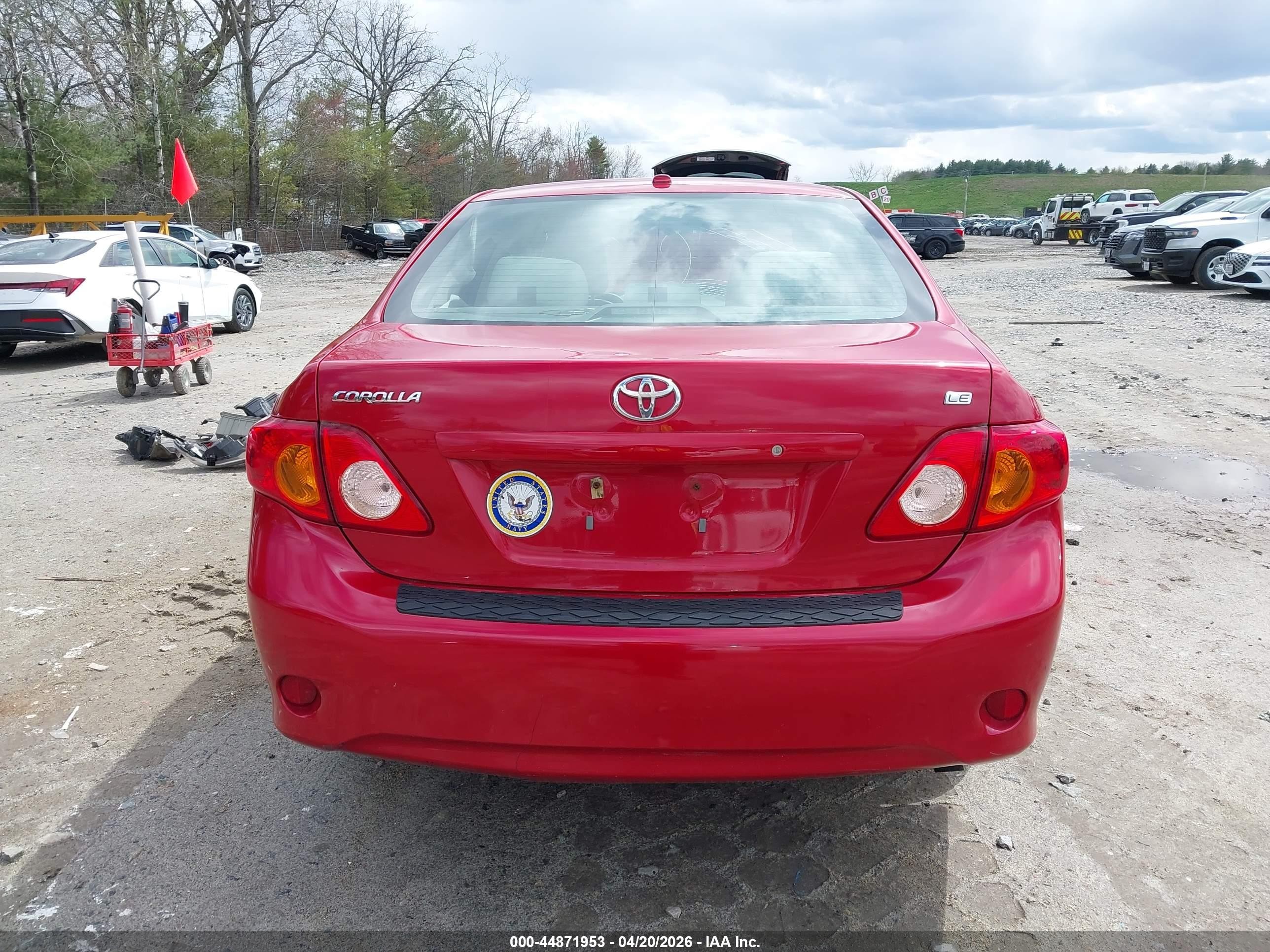2010 Toyota Corolla Le Red vin: 2T1BU4EE4AC279372