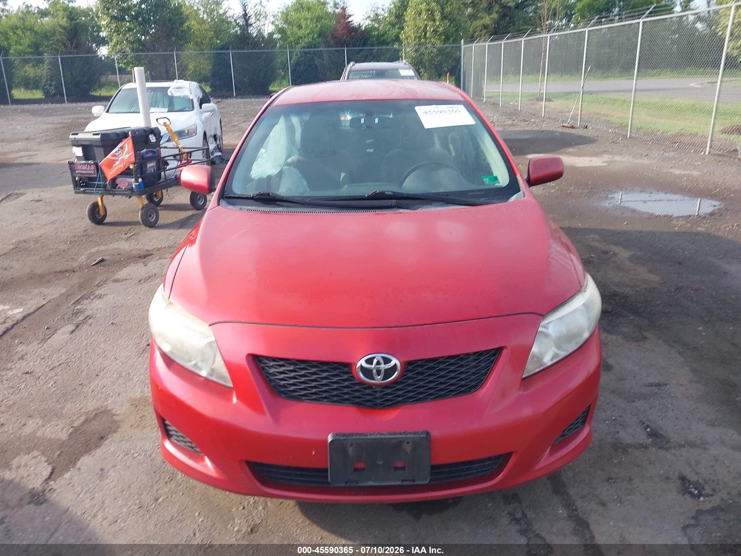 2010 Toyota Corolla Le Red vin: 2T1BU4EE4AC295927