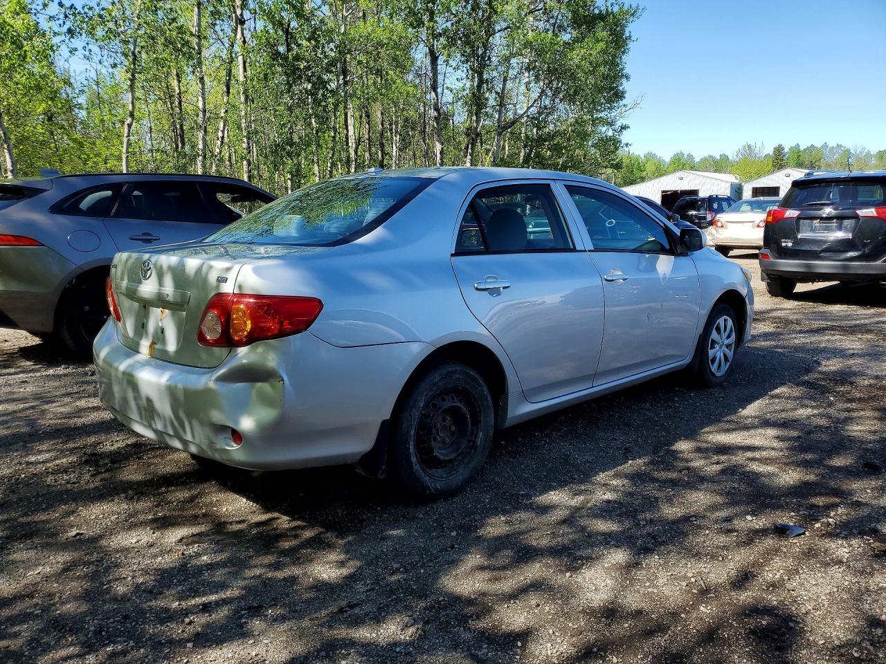 2010 Toyota Corolla Base Silver vin: 2T1BU4EE4AC301581