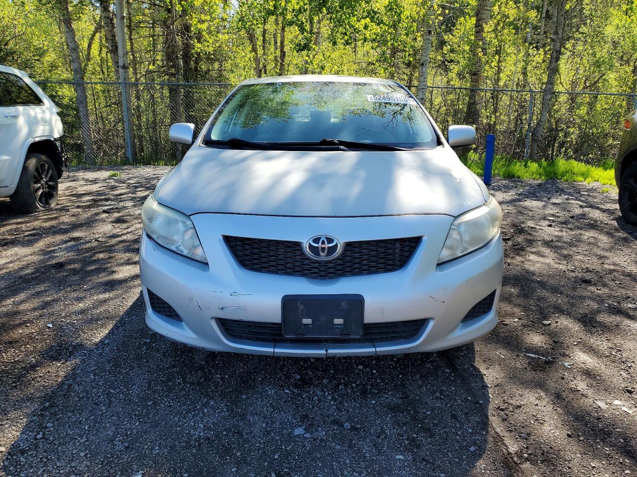 2010 Toyota Corolla Base Silver vin: 2T1BU4EE4AC301581