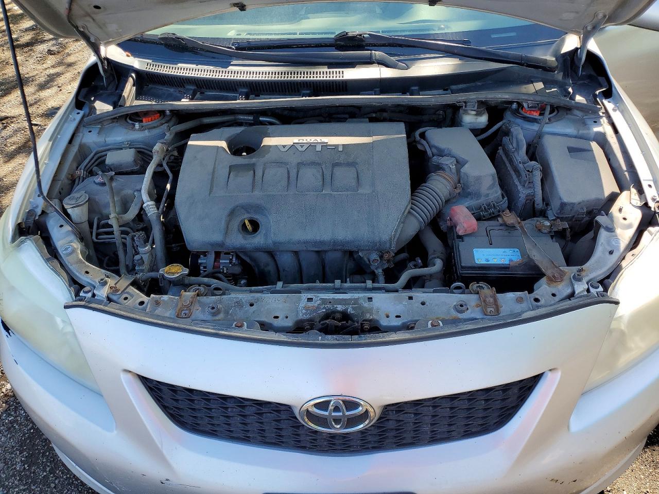 2010 Toyota Corolla Base Silver vin: 2T1BU4EE4AC301581