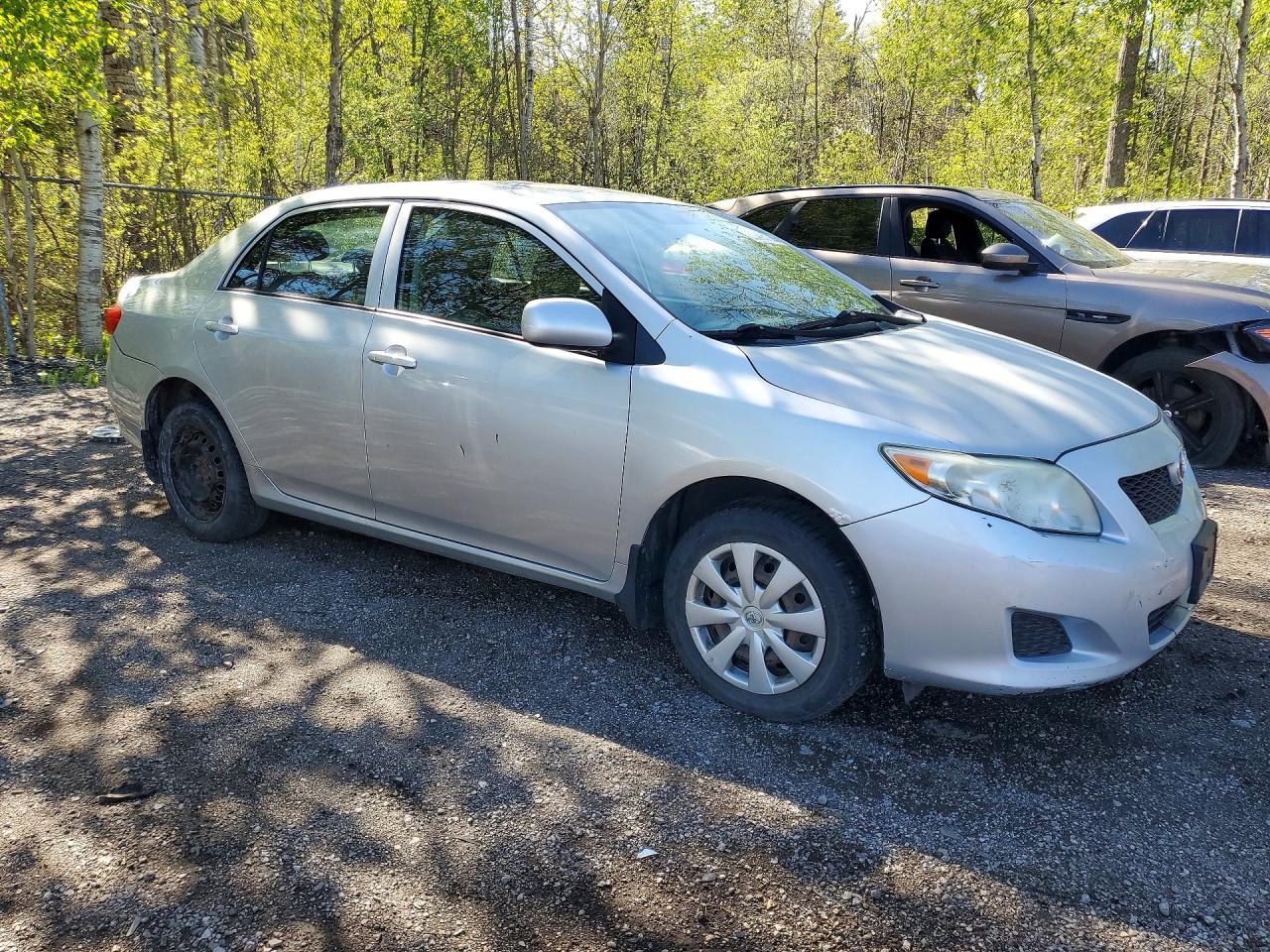 2010 Toyota Corolla Base Silver vin: 2T1BU4EE4AC301581