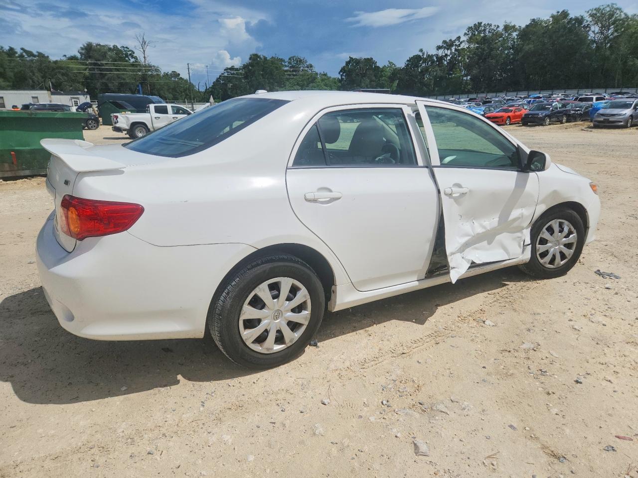 2010 Toyota Corolla Le White vin: 2T1BU4EE4AC309938