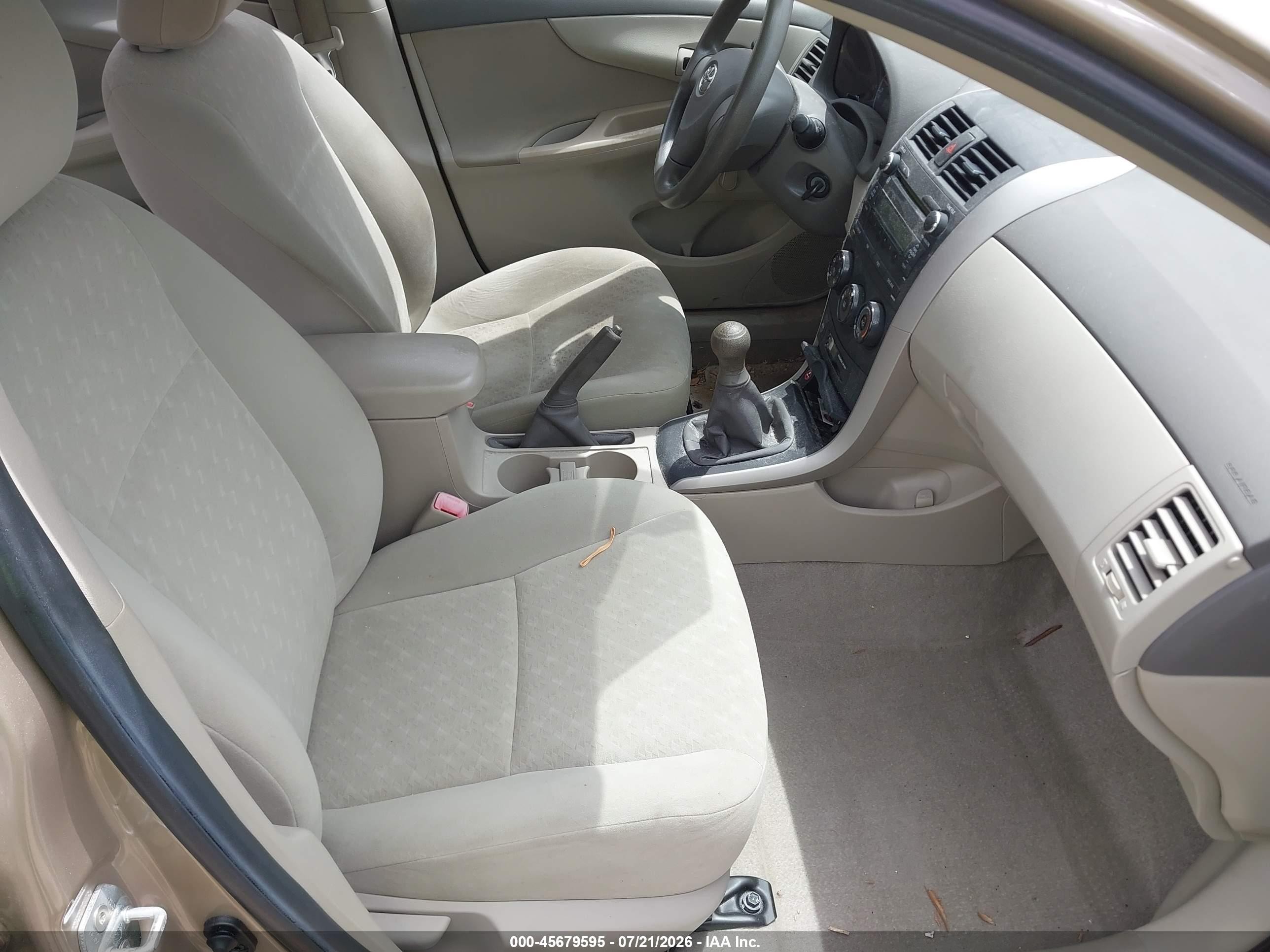 2010 Toyota Corolla Tan vin: 2T1BU4EE4AC314654