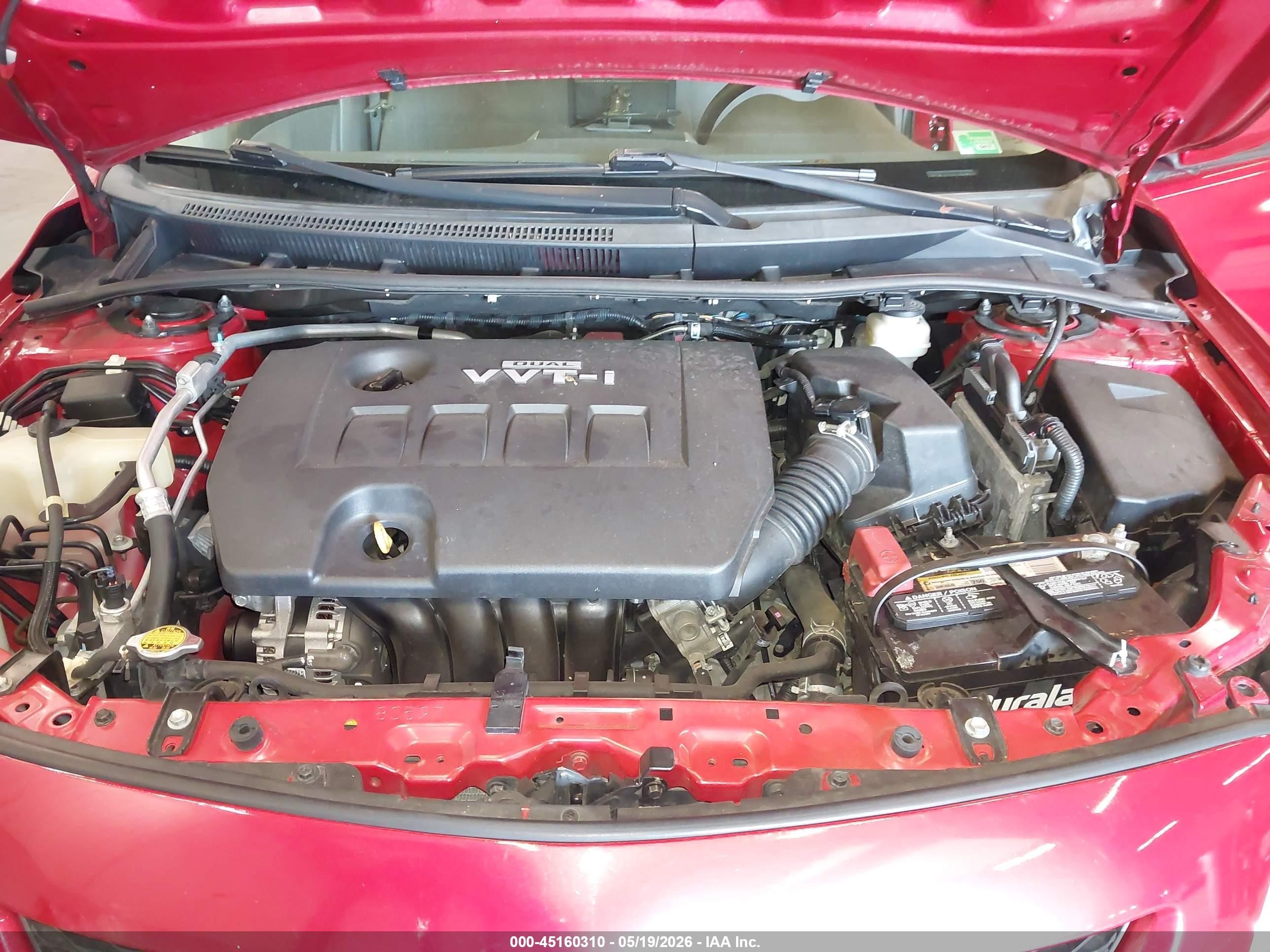 2010 Toyota Corolla Le Red vin: 2T1BU4EE4AC355754