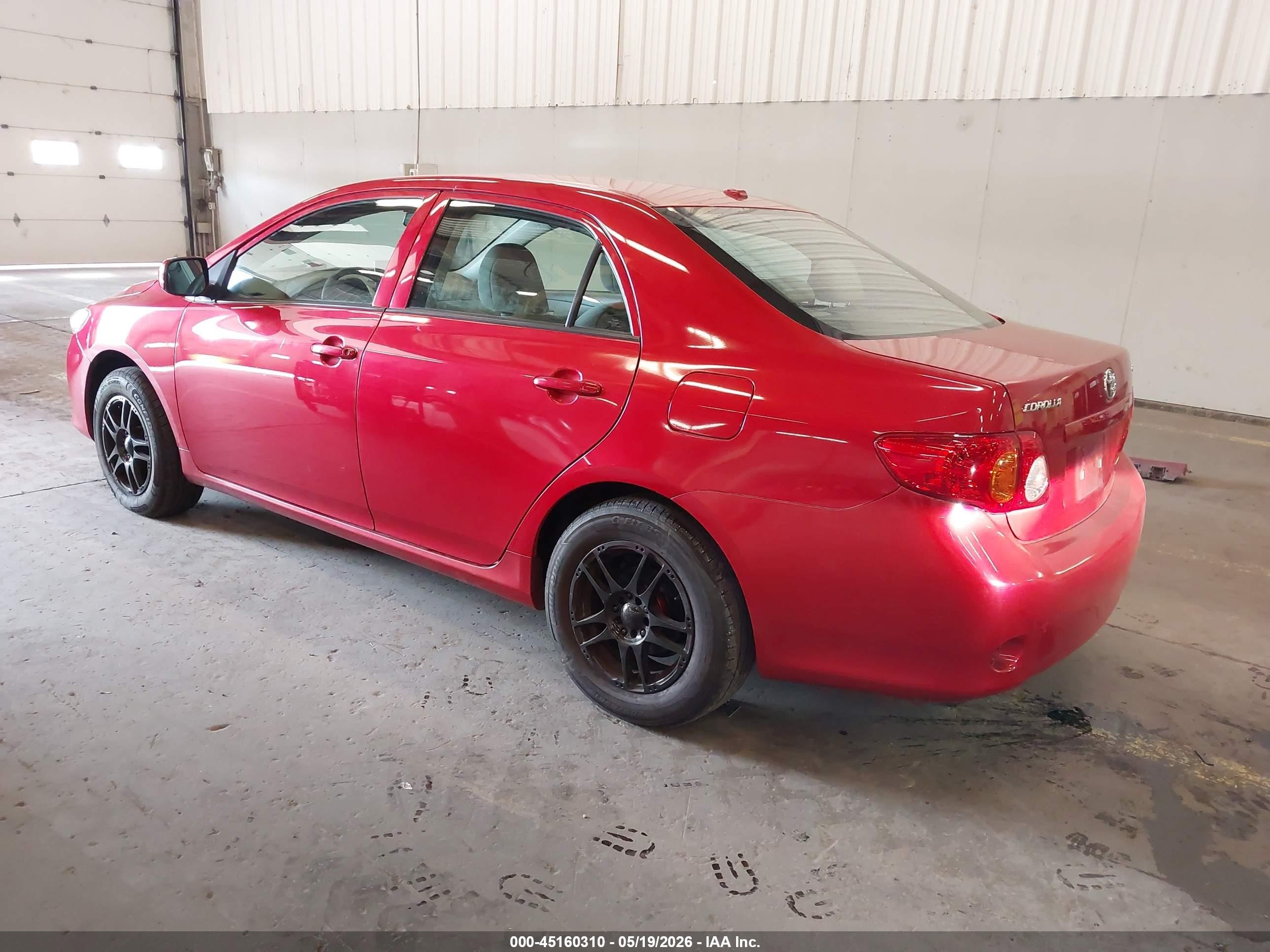 2010 Toyota Corolla Le Red vin: 2T1BU4EE4AC355754